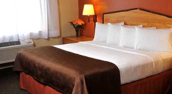 AmericInn by Wyndham Oswego - Property Image 39