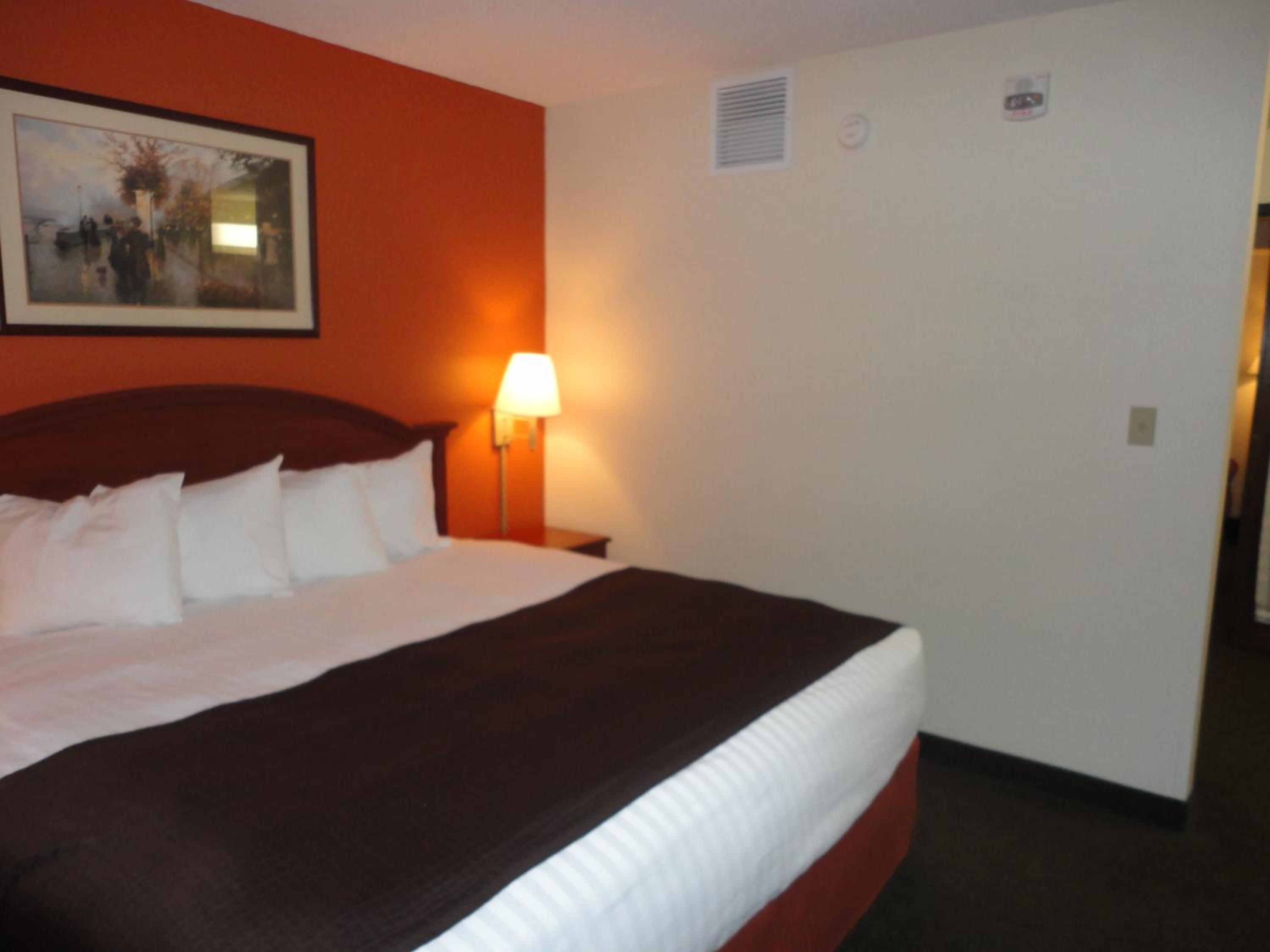 AmericInn by Wyndham Ottumwa
