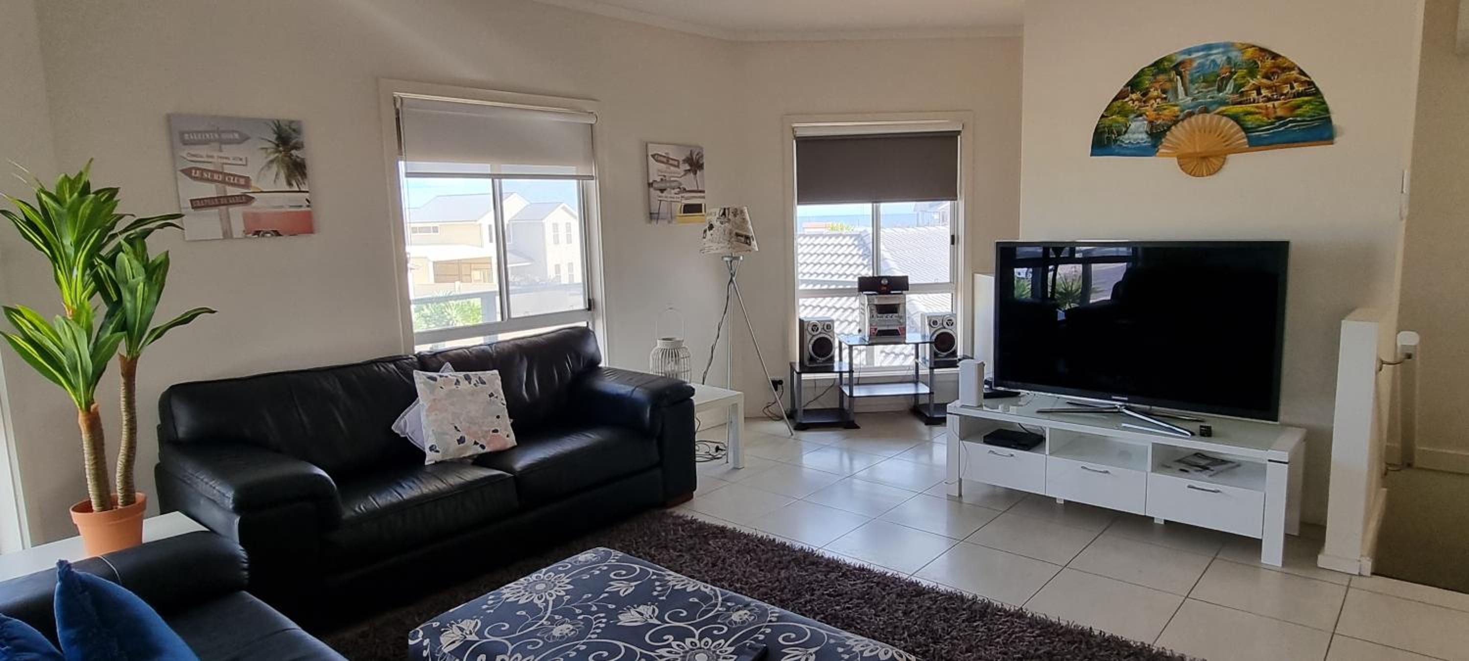 Agape Holiday Home with Pool table ,NBN Internet
