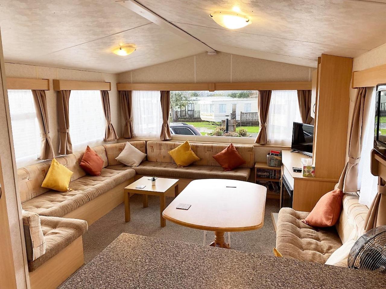 Devon Barnstaple Self Catering Tarka Holiday Park Free Wi-Fi Spacious Static Caravan sleeps 4 Pets allowed location Devon EX31 4AU Just 6 miles from Saunto view 5