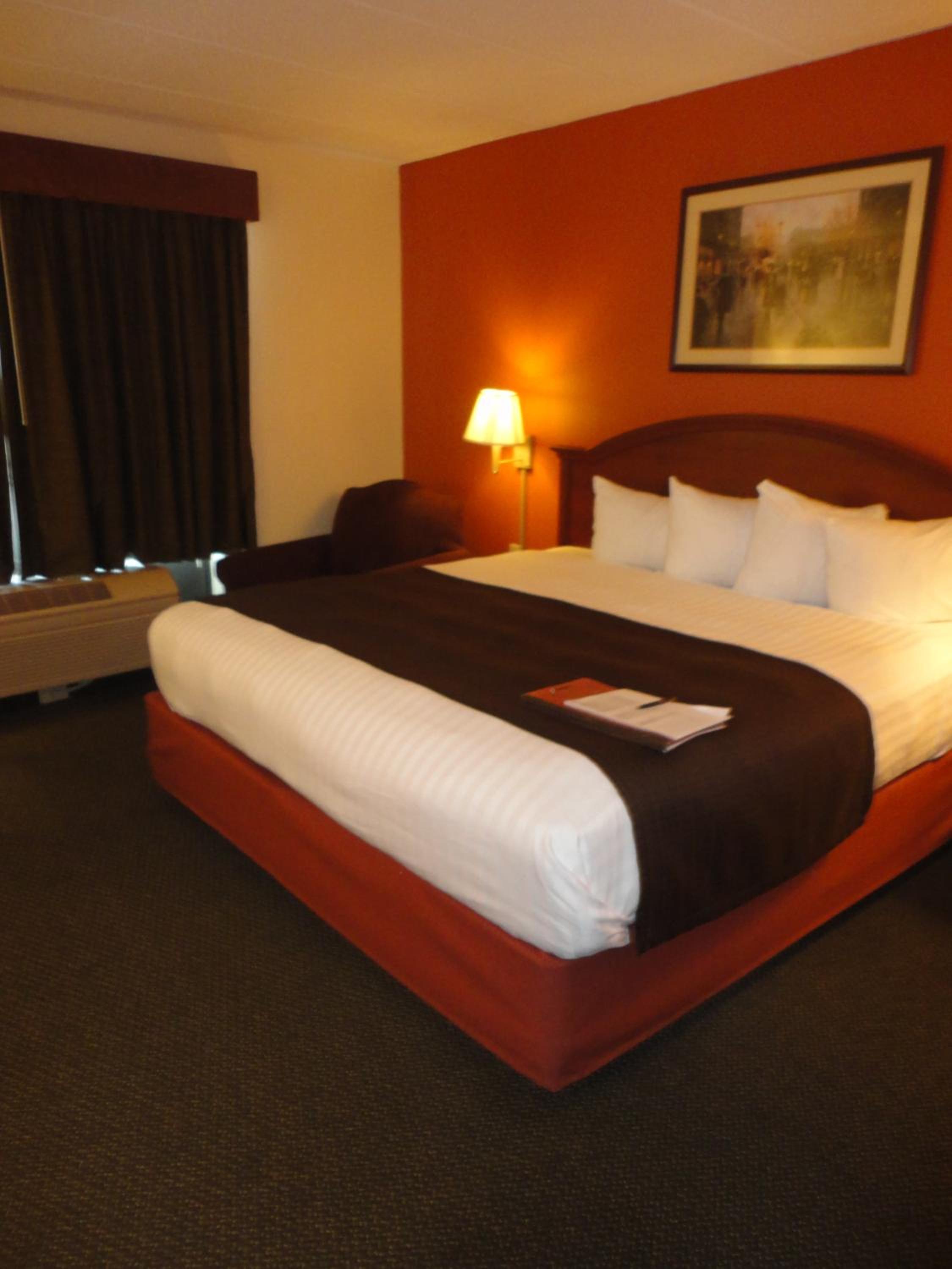 AmericInn by Wyndham Ottumwa
