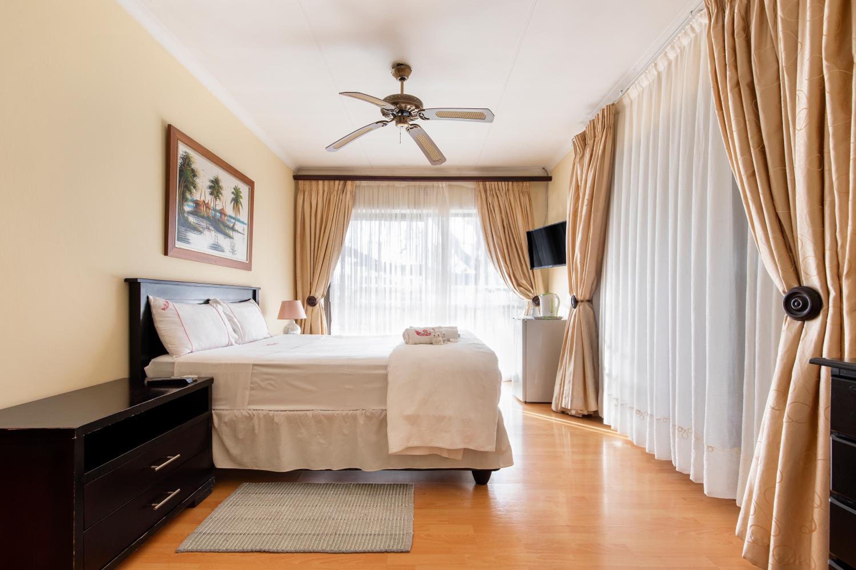 Casas Navio Guest House