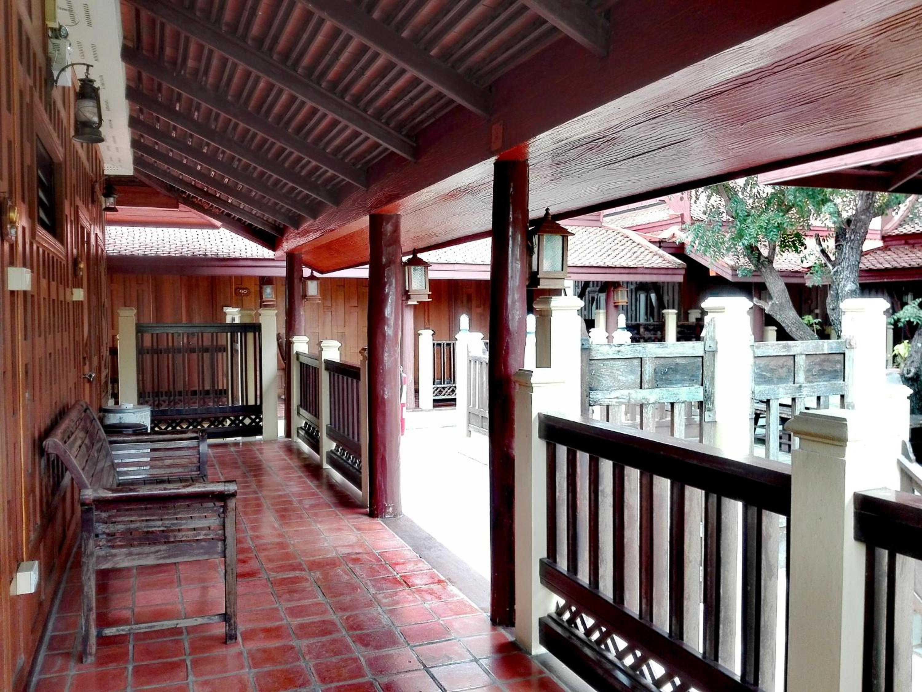 Luang Chumni Village