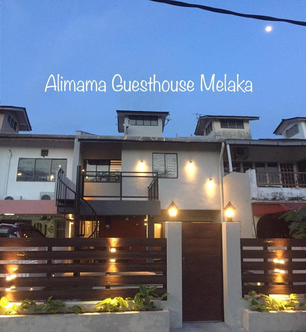 Alimama Guesthouse Melaka with Balcony photo 1