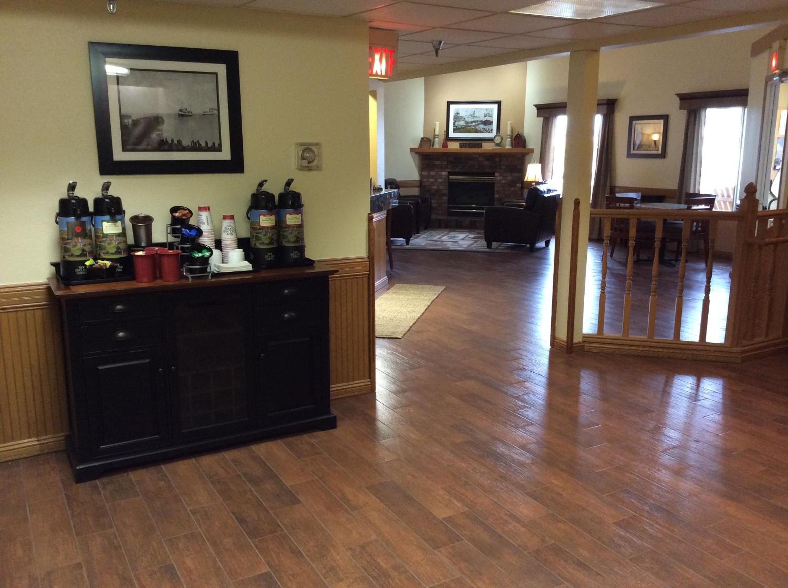 Country Inn Two Harbors
