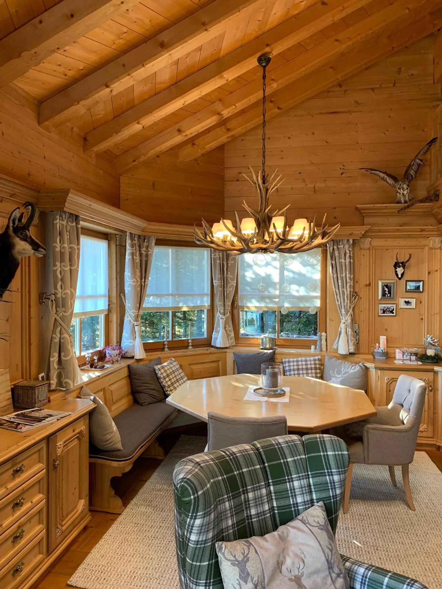 Maris Luxus-Chalet mit Saunahaus Gerlitzen 1720m