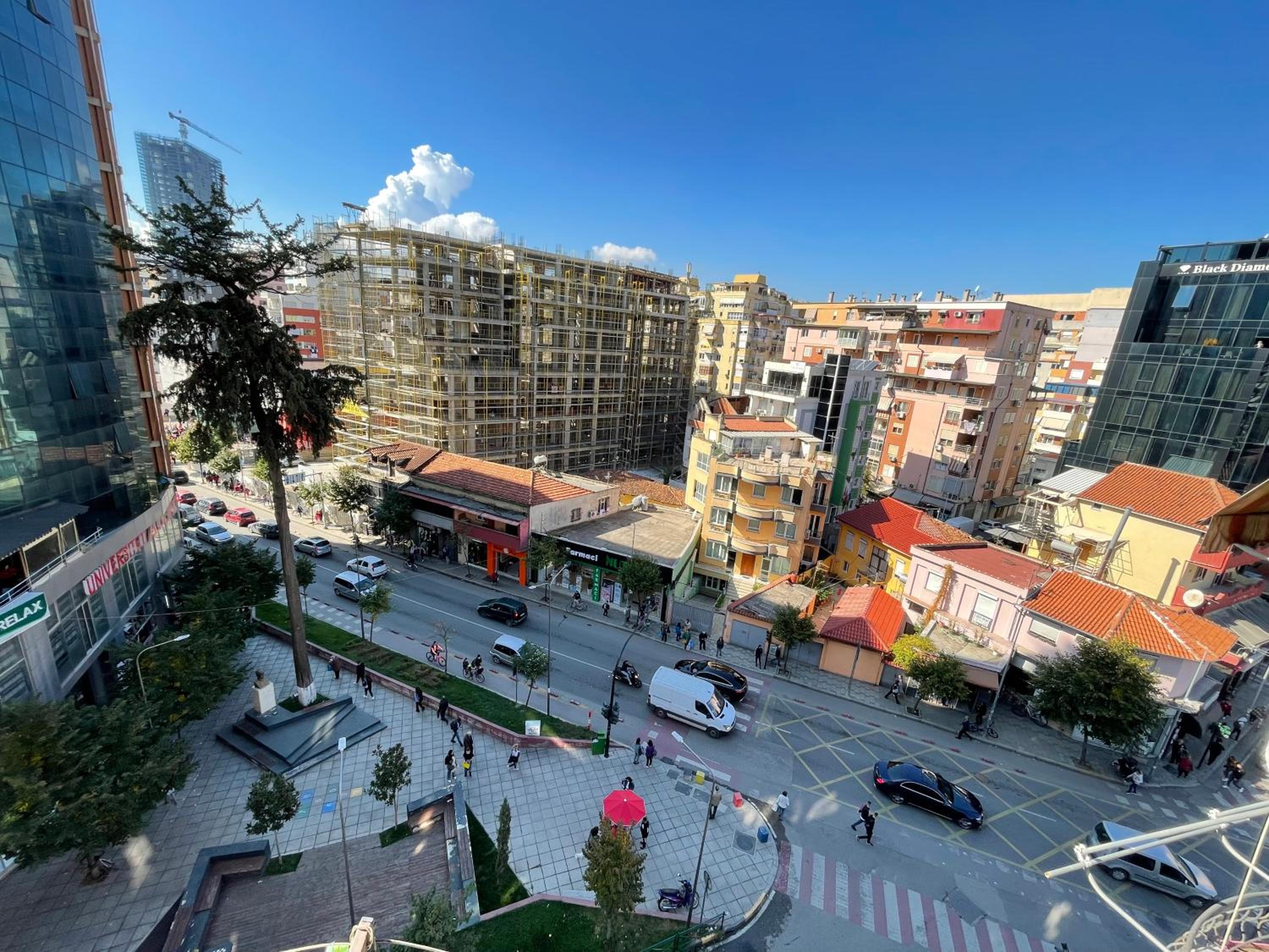 Comfort Apartment In City Center