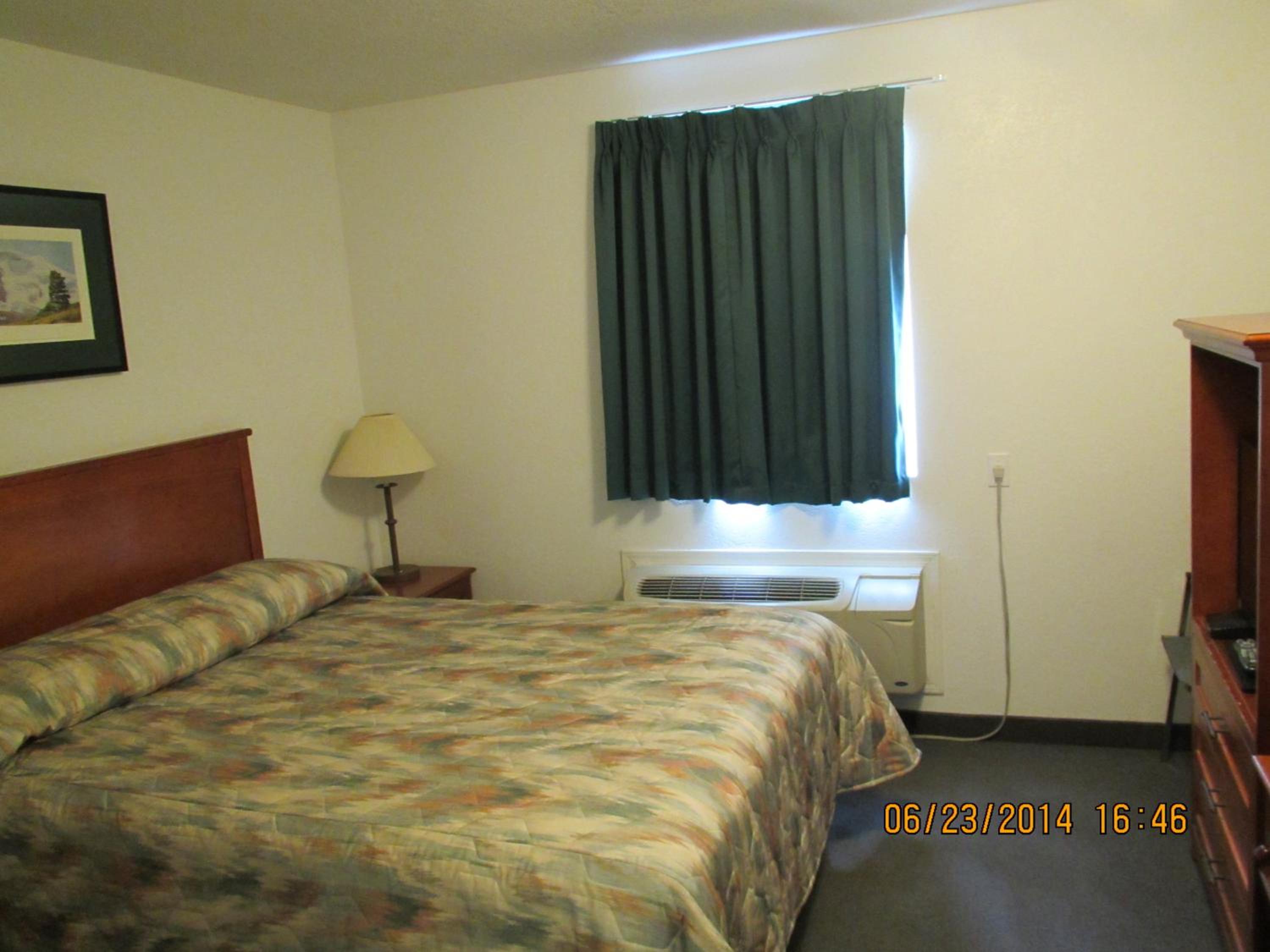 Lazy J Motel