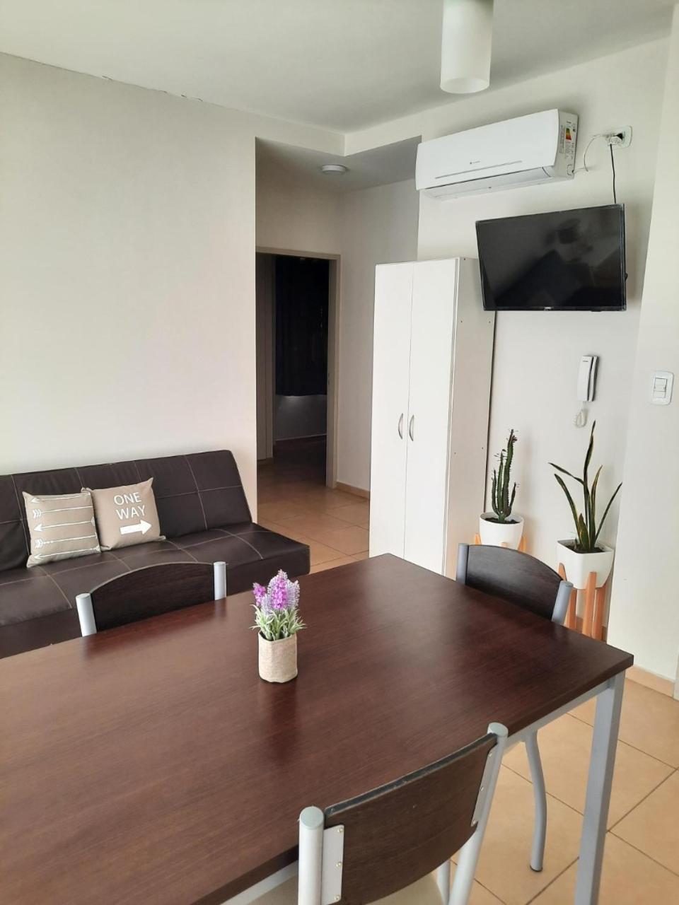 DEPARTAMENTO AMPLIO CALLE DAY