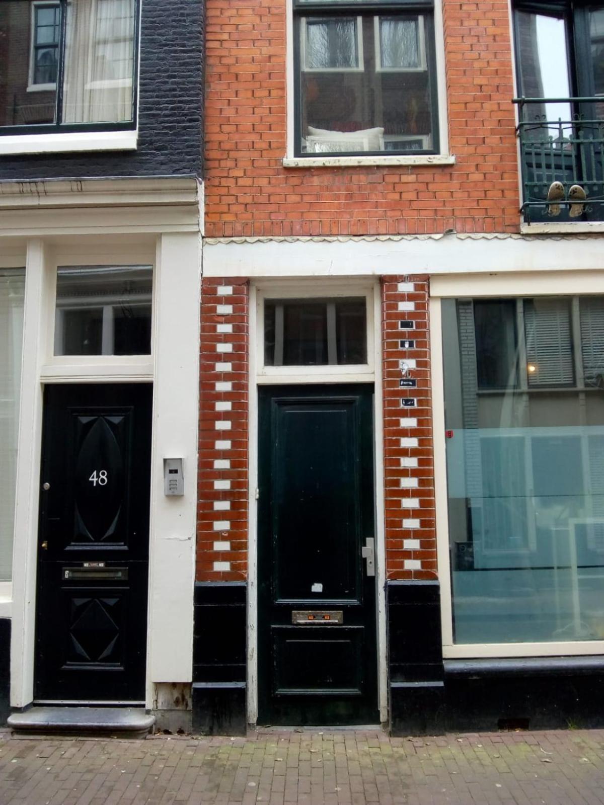 ALDO, not for parties, not a hotel, room with shared bathroom, no kitchen