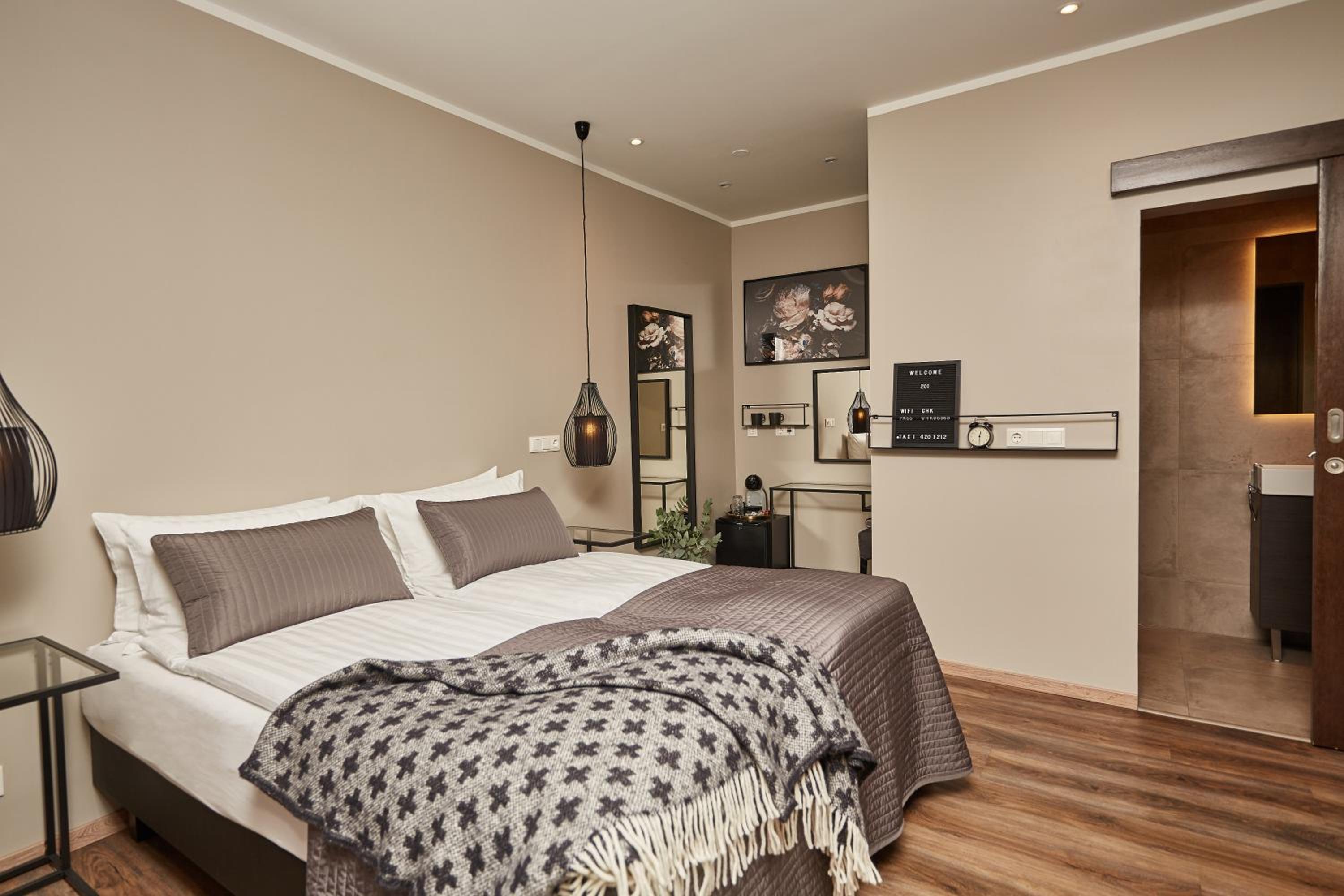 Hotel Keflavik Micro Suites - Image 1