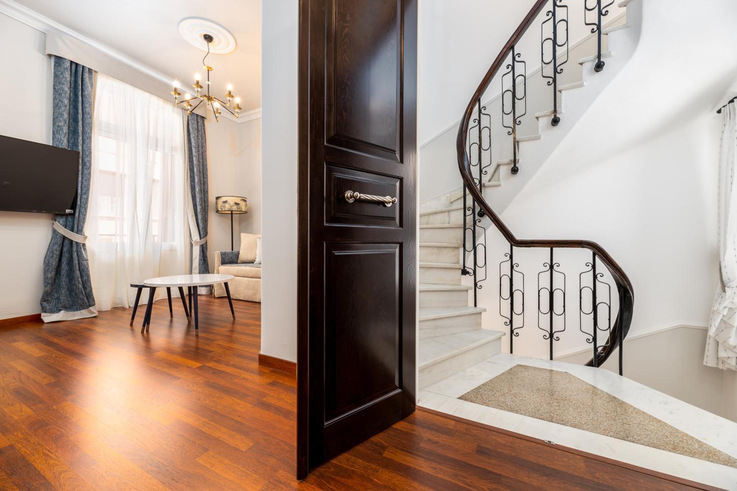 Asty Luxury Apartments