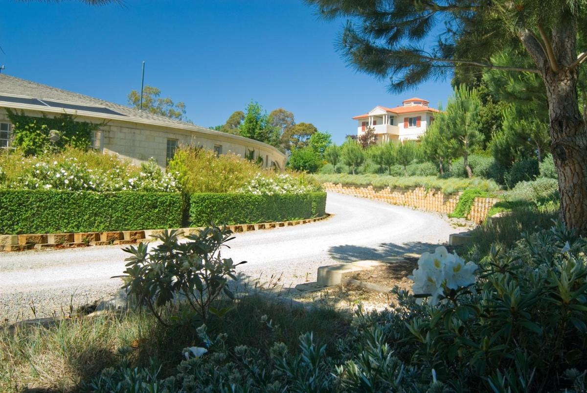 The Gatehouse at Villa Raedward