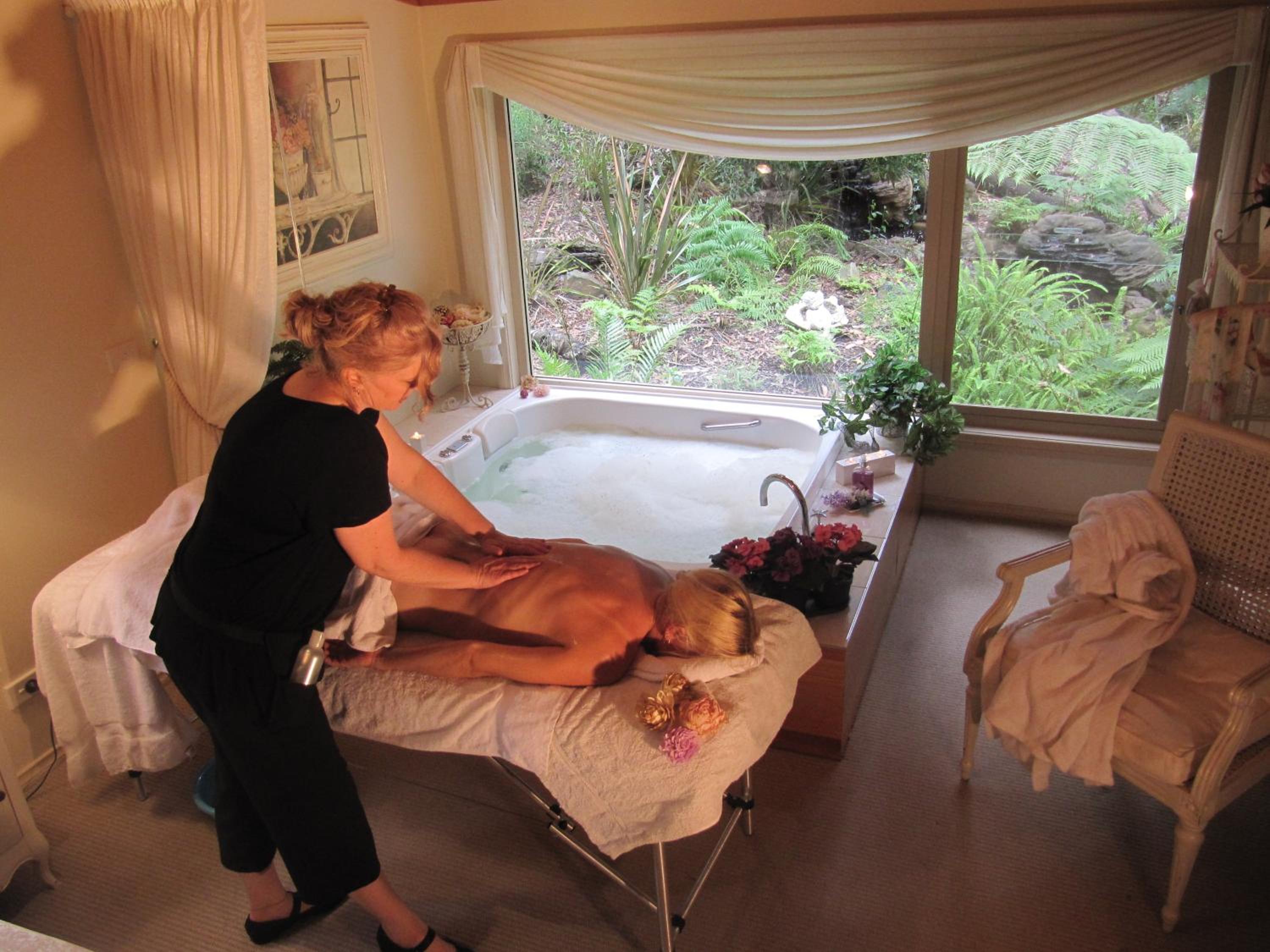 Myers Creek Cascades Luxury Cottages