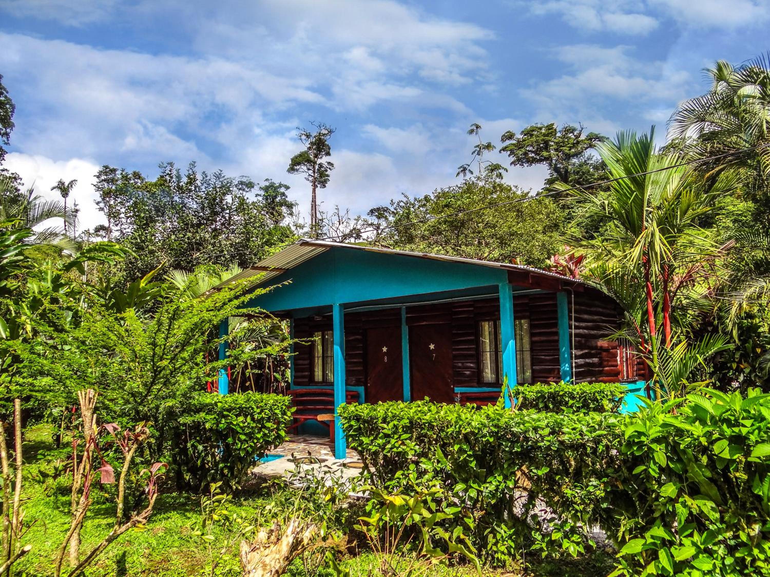 Posada Río Celeste La Amistad