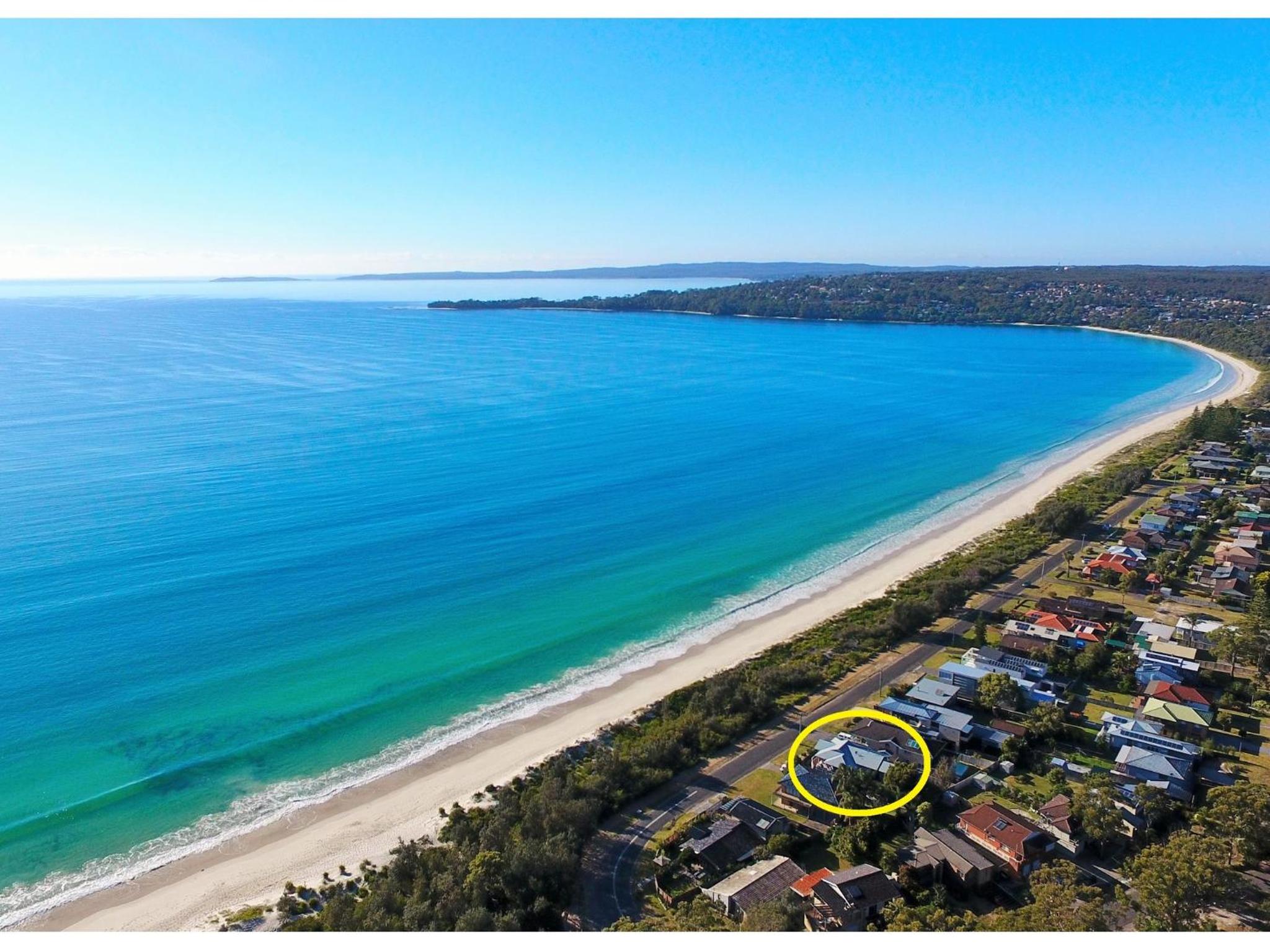 Arcadia - large 4BR beach home & optional studio