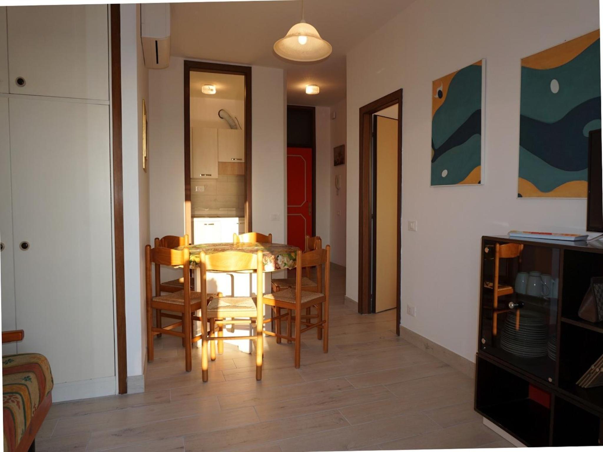 Comfy flat with balcony and shared pool - Beahost