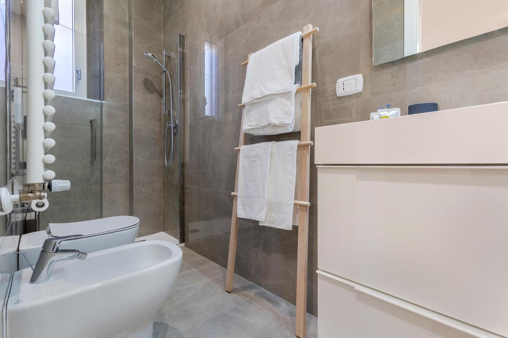 Bologna Piazza del Nettuno Apartment photo 5