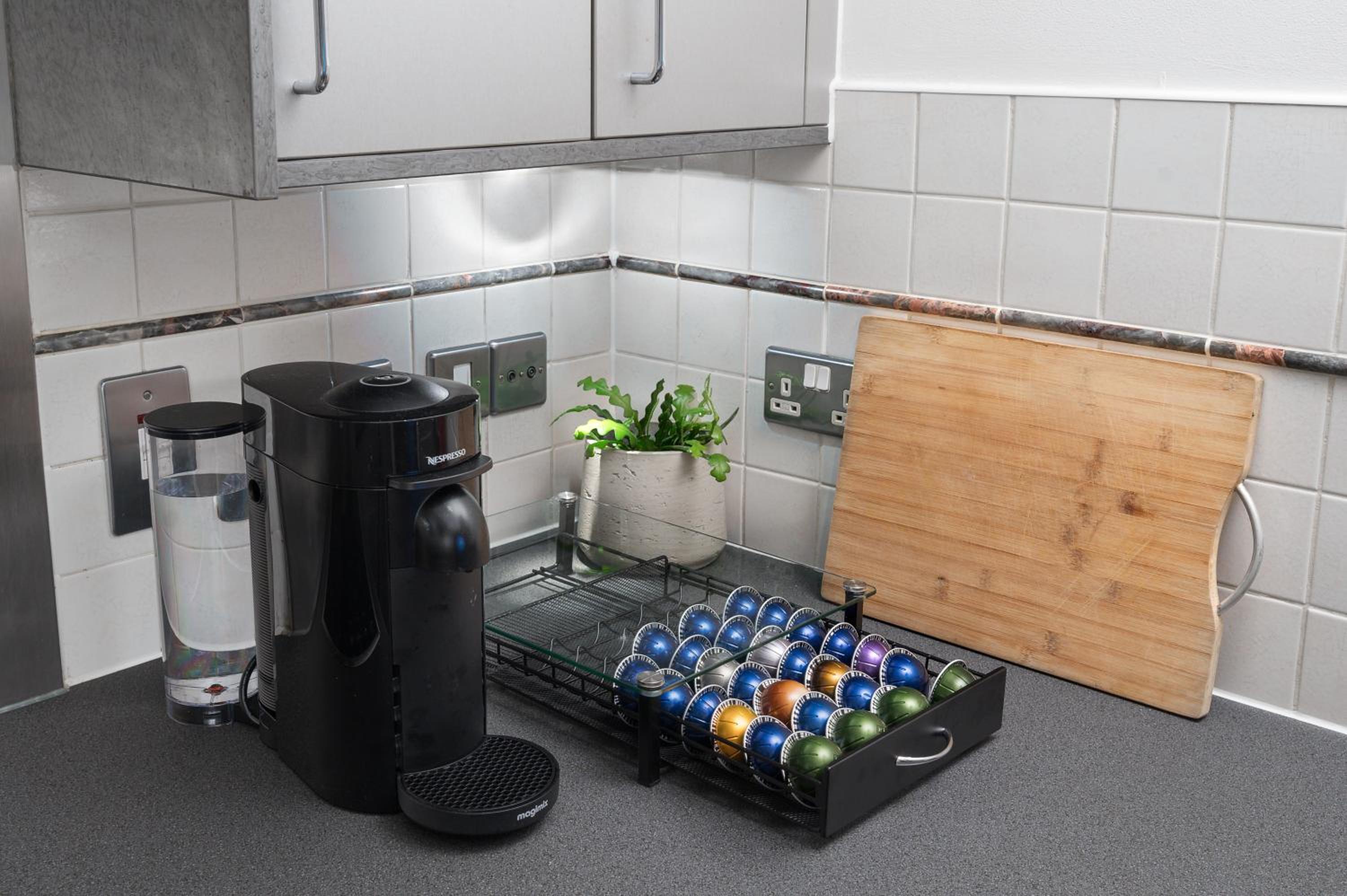 Riverside Balcony Apartments, 10 minutes from Oxford Circus