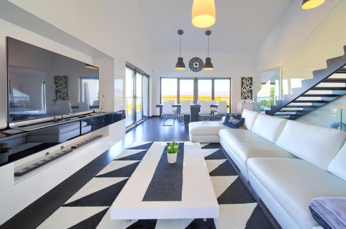 Villa GRANDE VISTA view 3