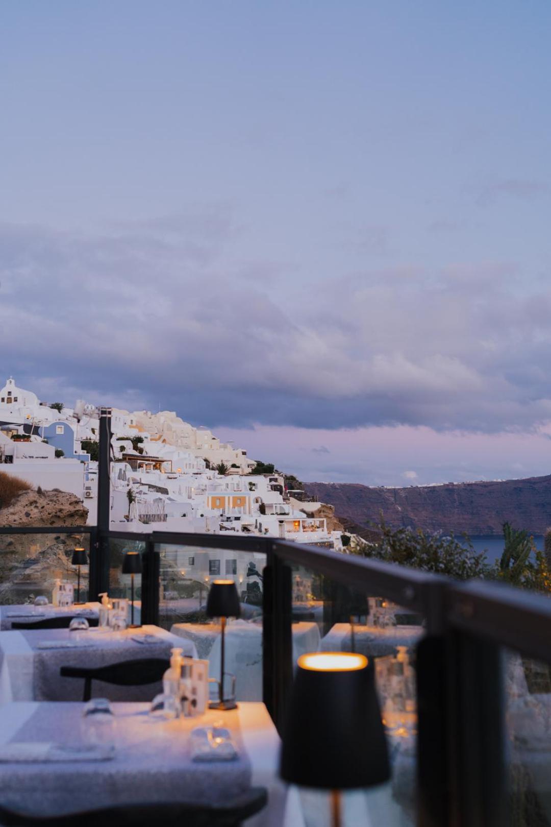 Santorini Secret Suites & Spa 22