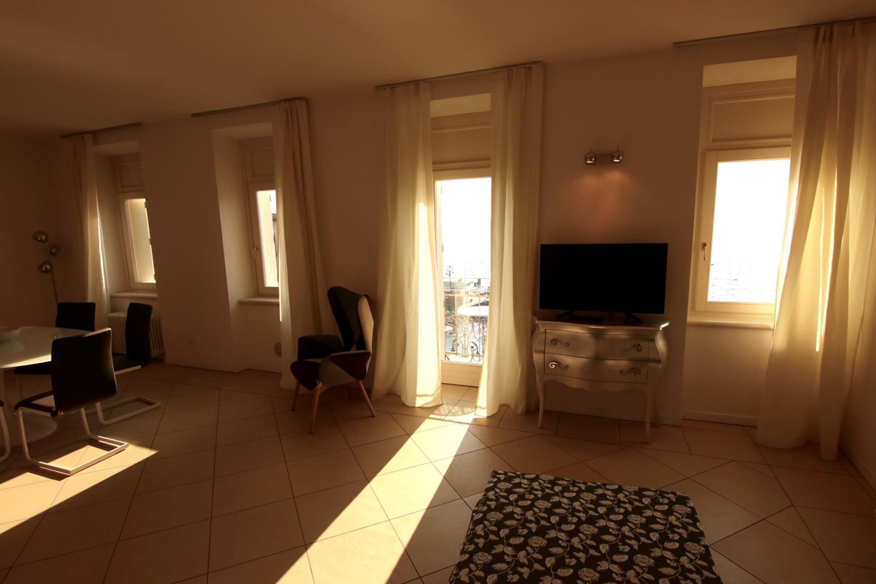 charmante apartament lake front