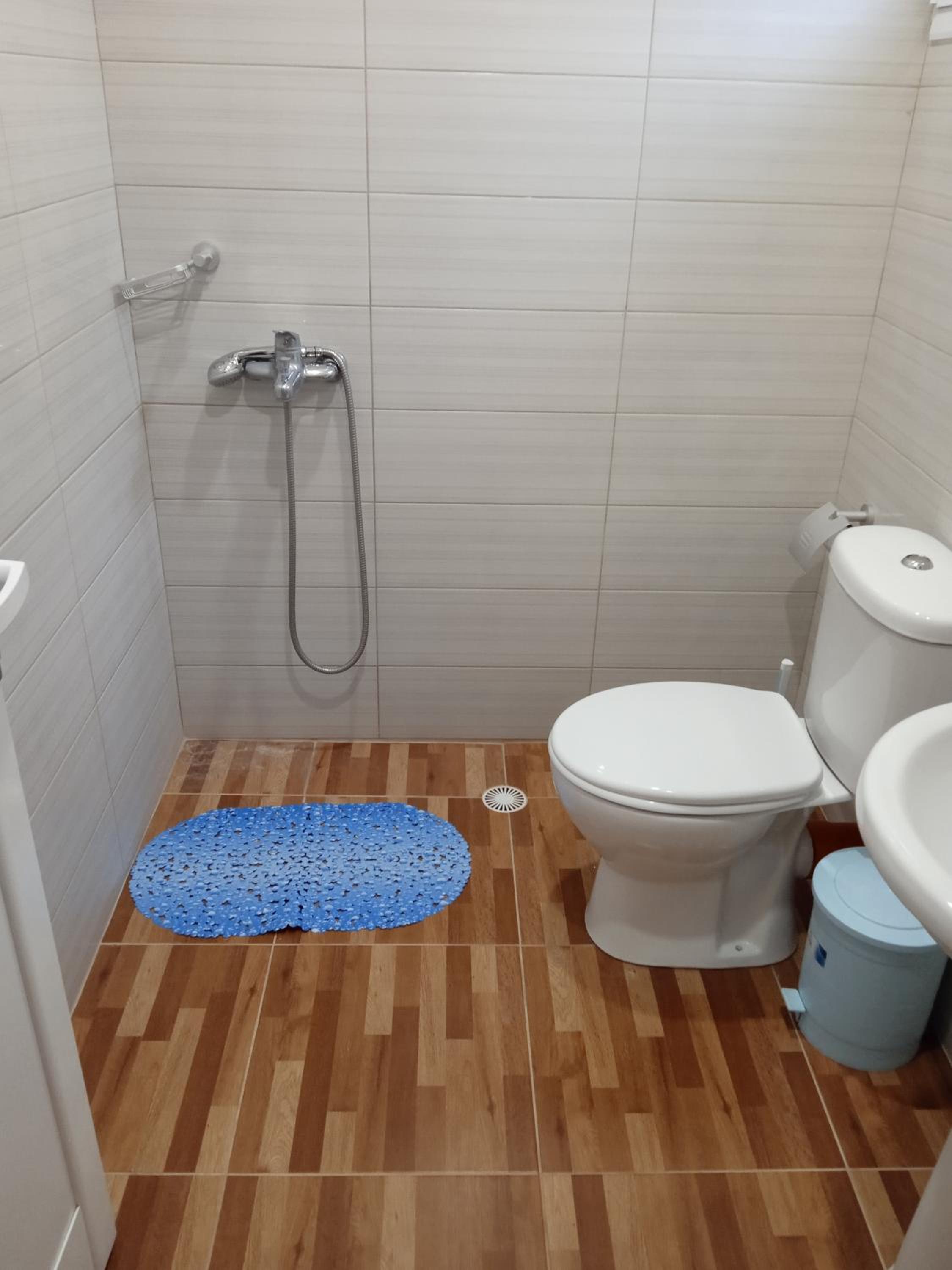 Tolis Rooms