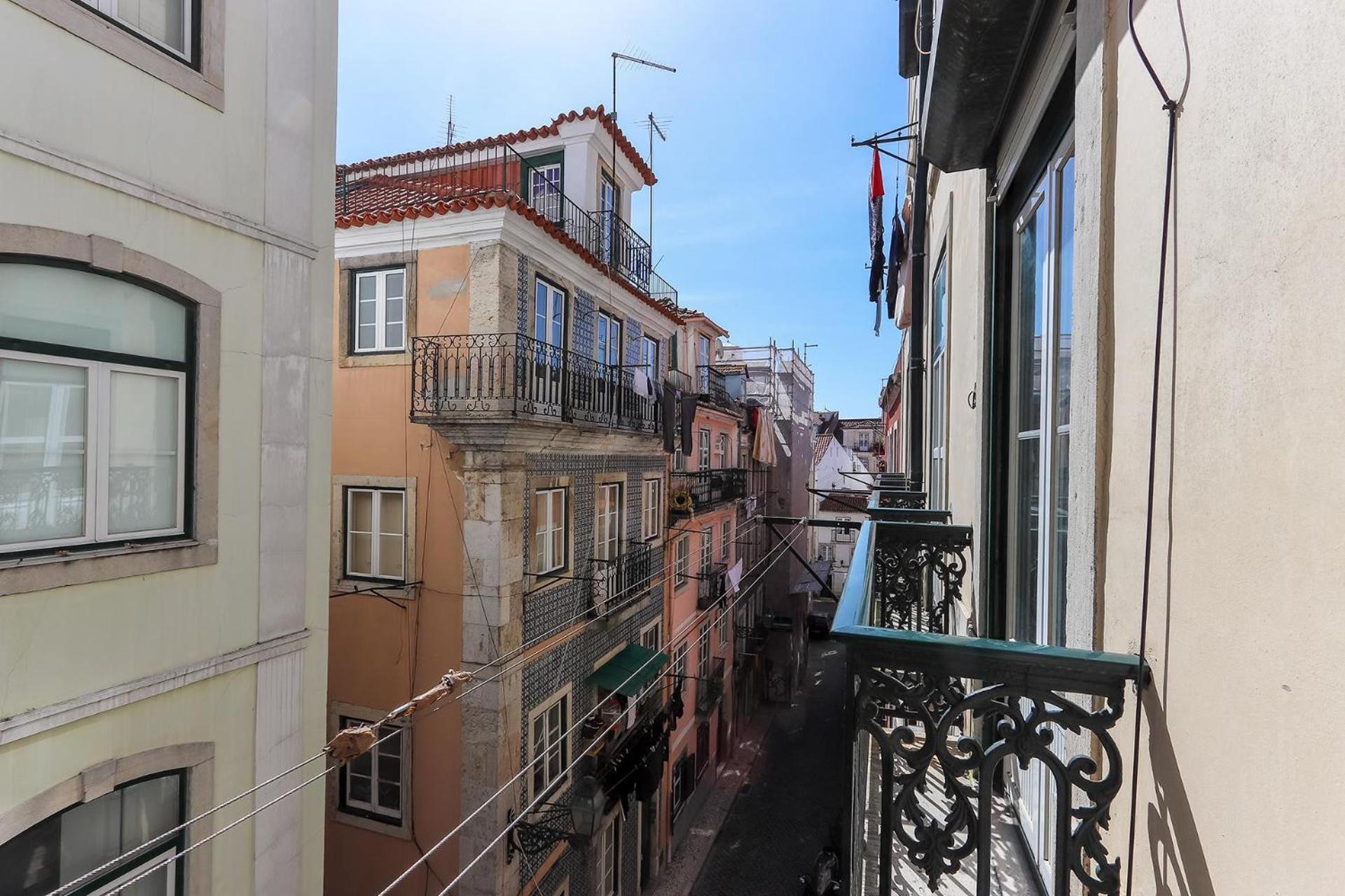 Bairro Alto Classic by Homing