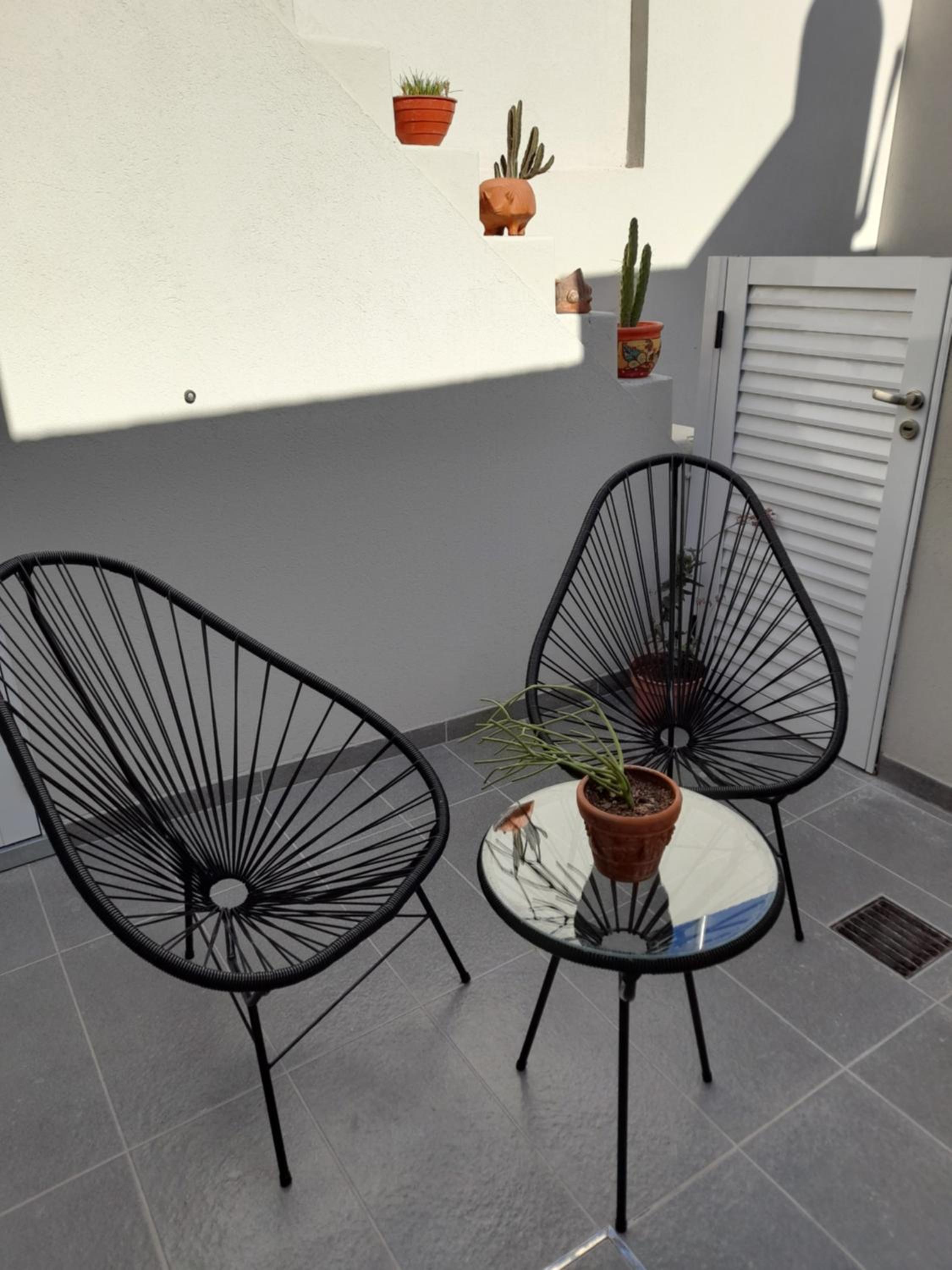 Departamento moderno y luminoso, en planta baja, con patio y excelente ubicación