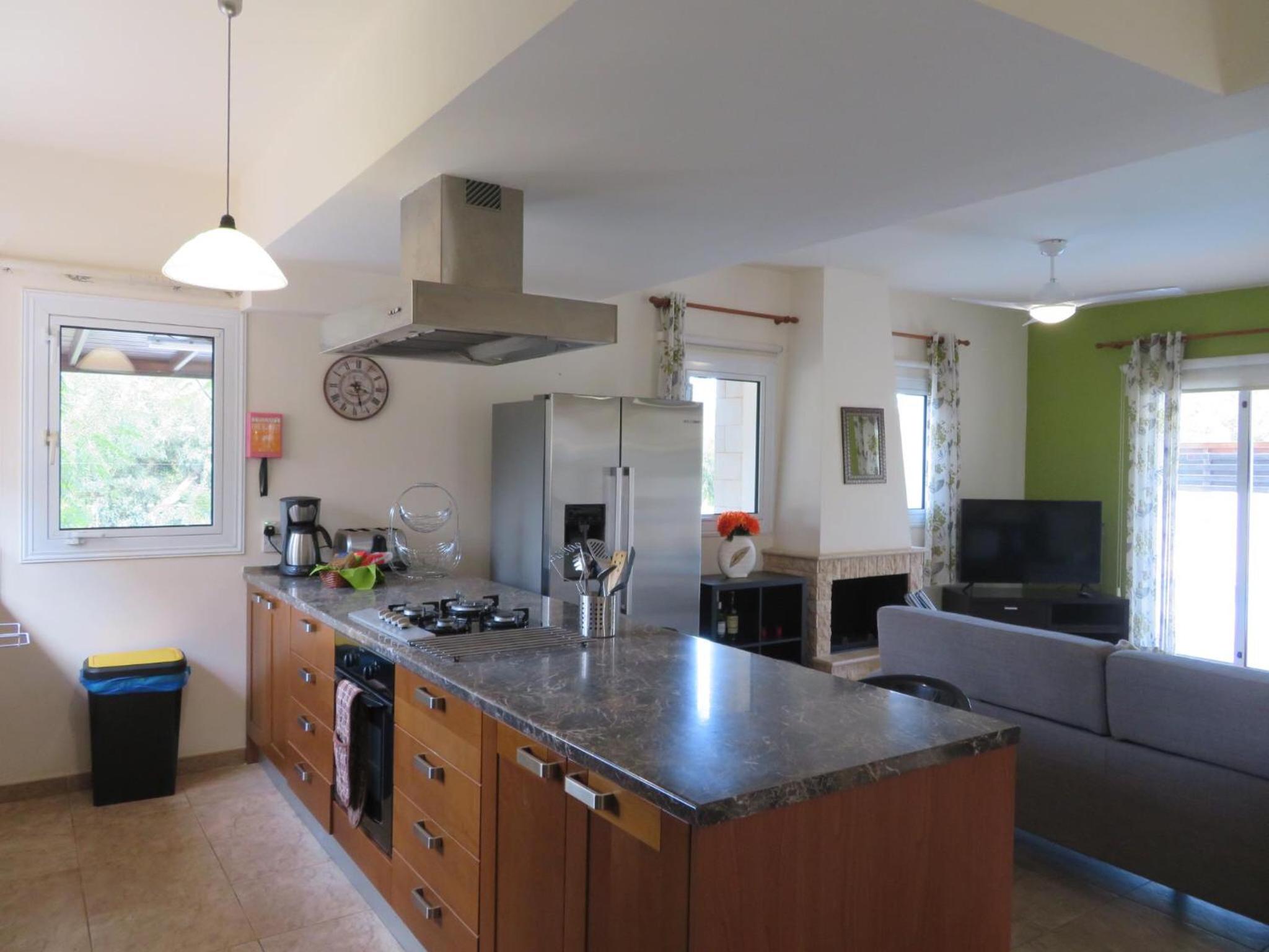 Luxury spacious holiday Villa with heated swimming pool view 3