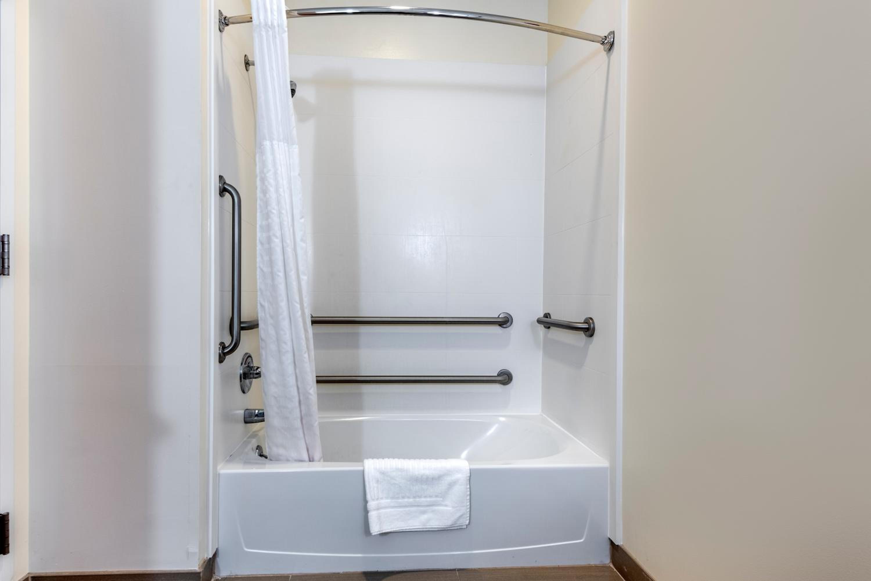 Comfort Inn Apalachin - Binghamton W Route 17