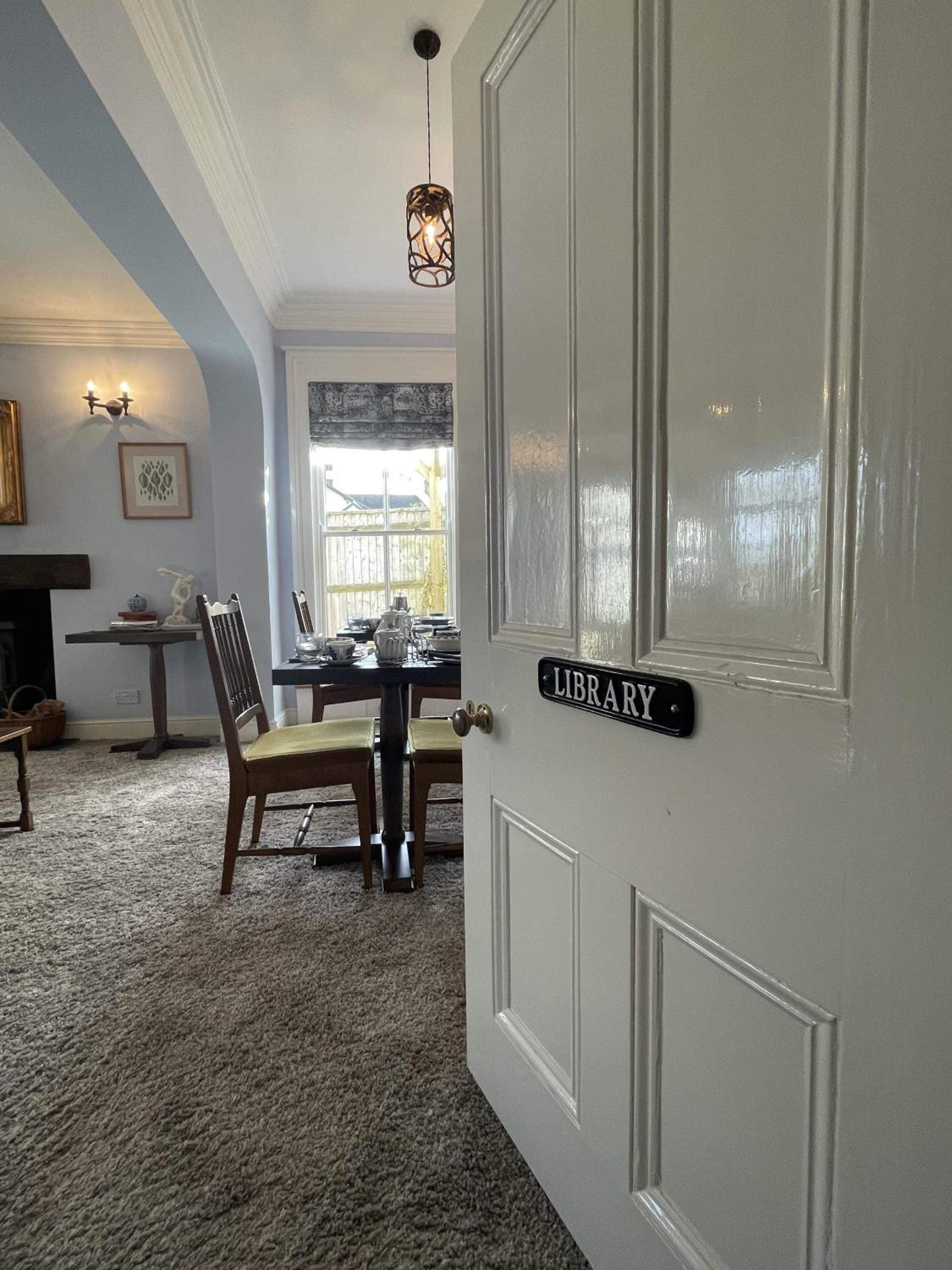 Eagle House - Award Winning B&B and Apartment
