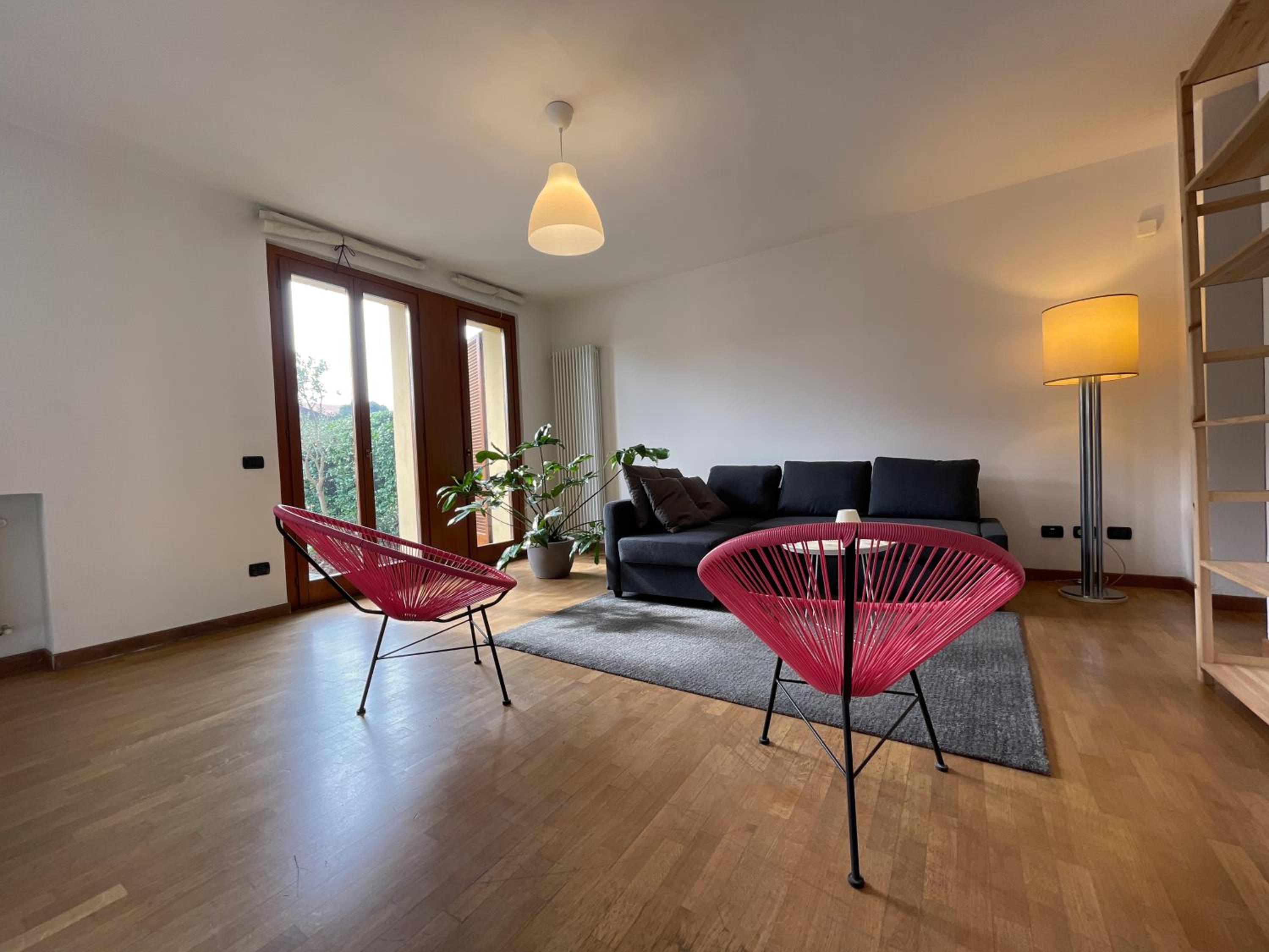 Entire accommodation with private garden near Milan and Lake Como - Free parking - Family friendly view 5