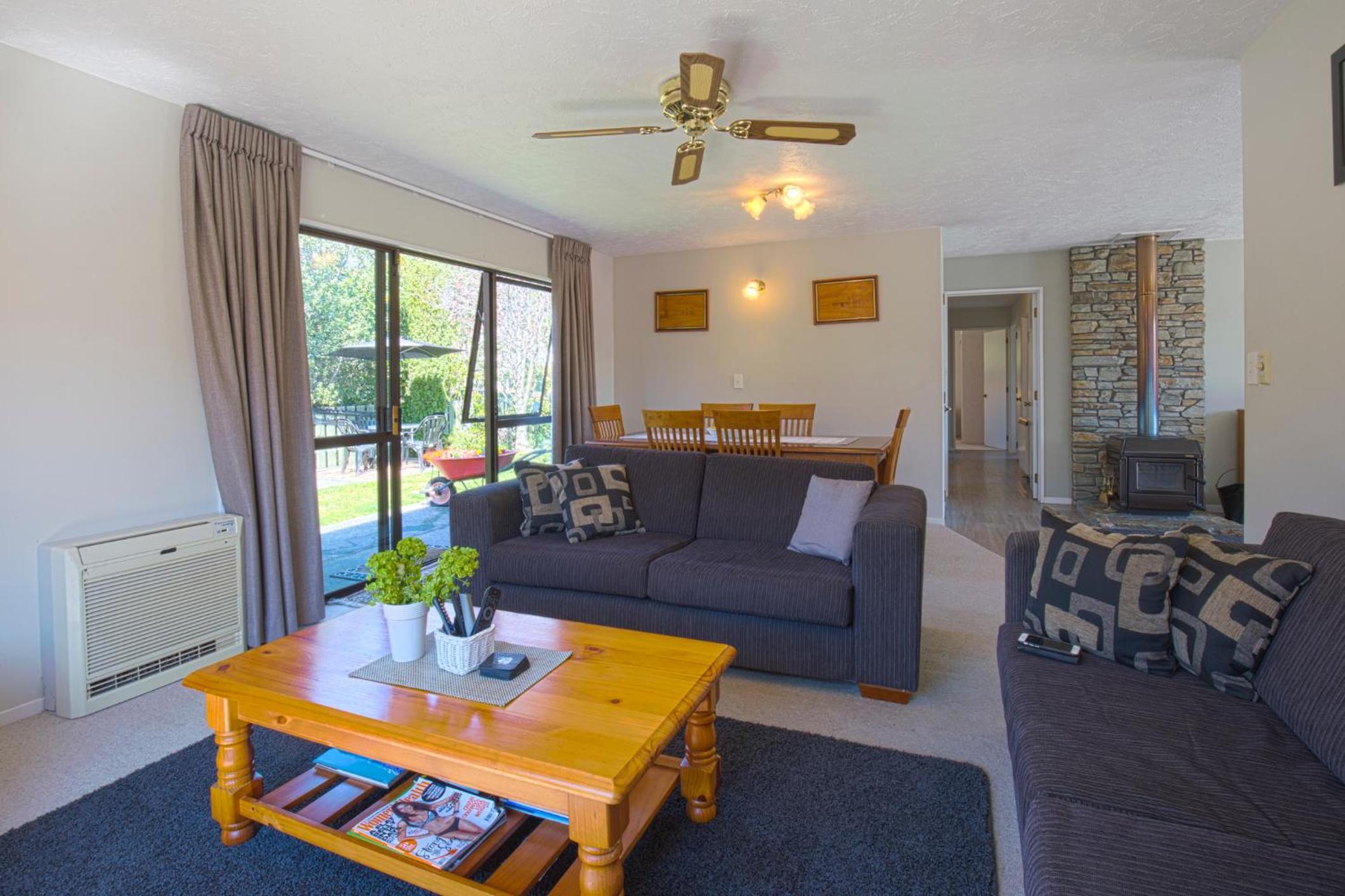 Sunny Warren in Wanaka | Walk Everywhere Location view 3