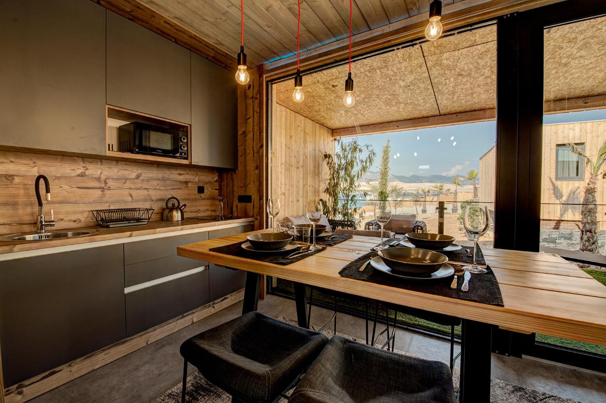 Noa Glamping Resort