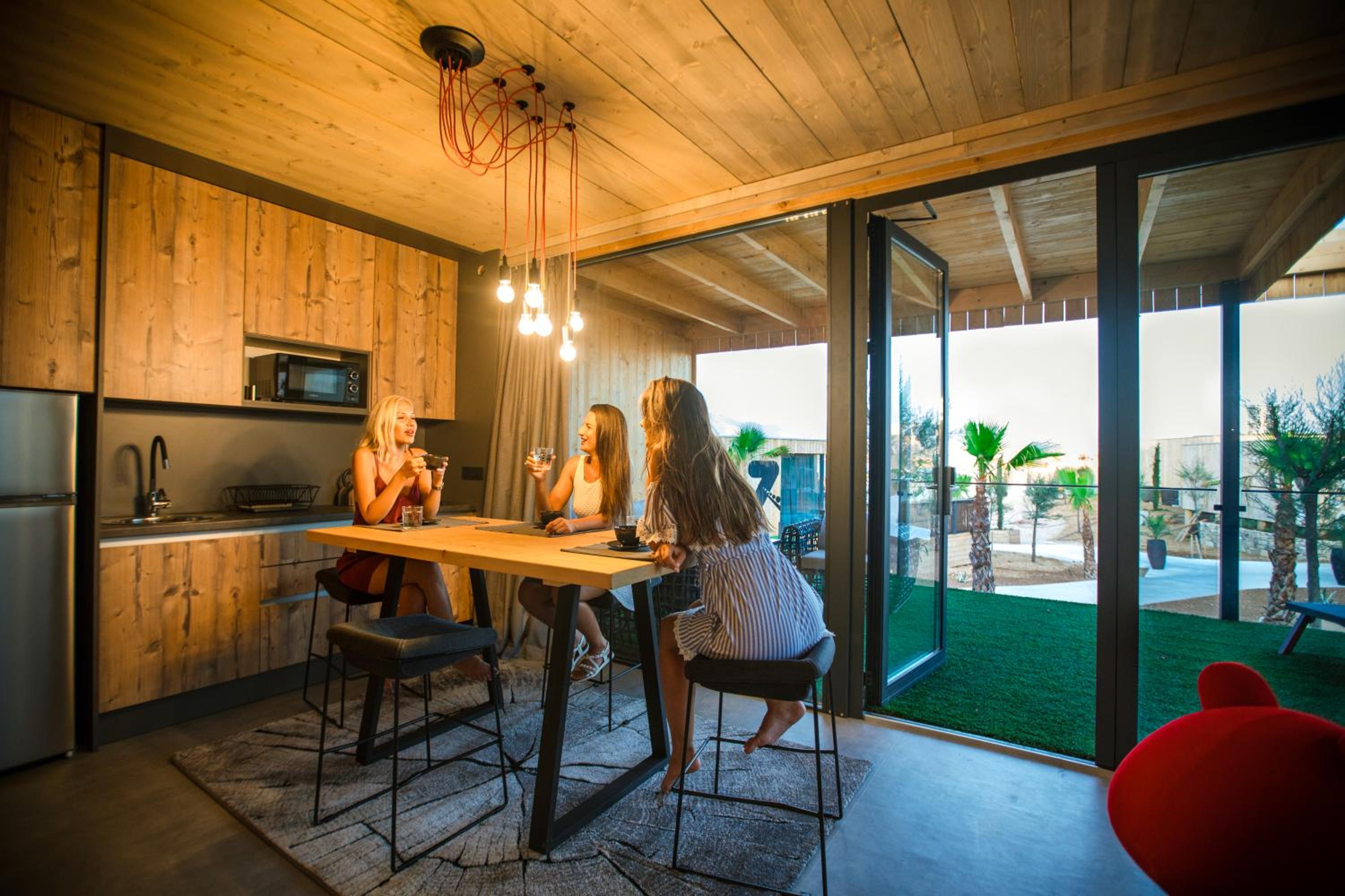 Noa Glamping Resort