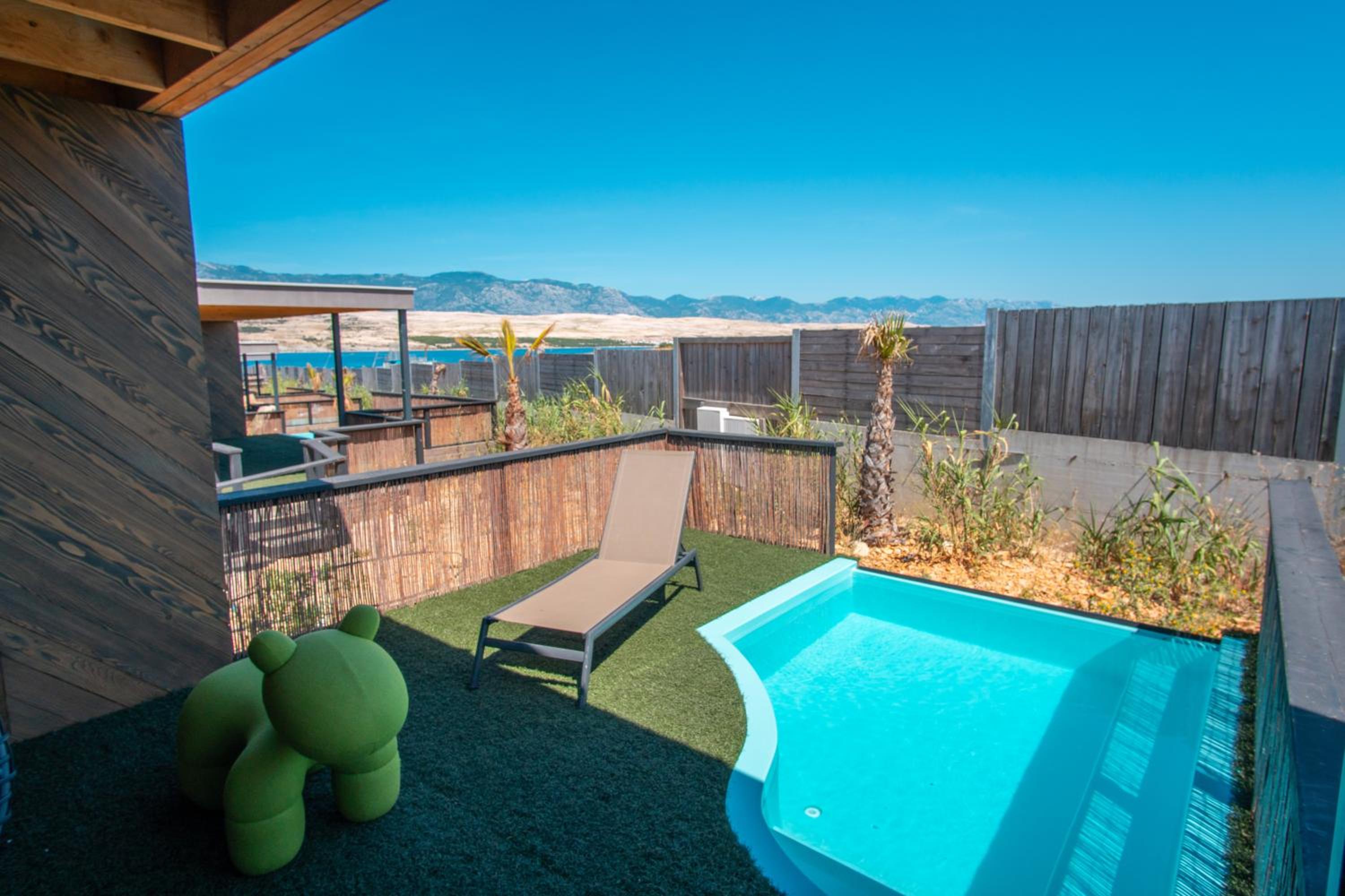 Noa Glamping Resort