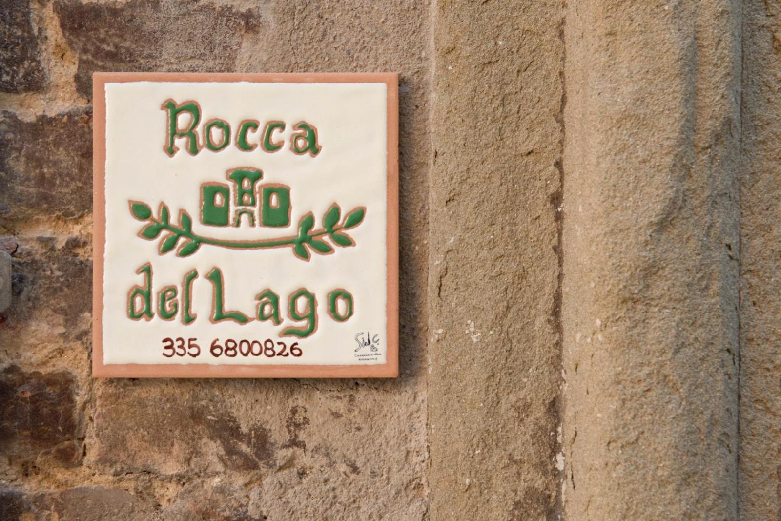 Alla Rocca del Lago Dimore view 5