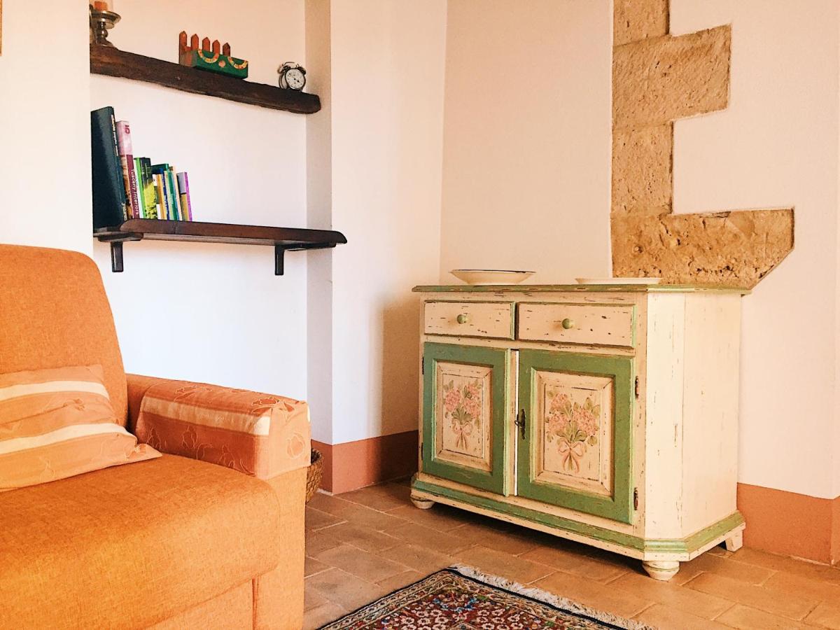 Ancient House in the Historic Center of Sarteano view 2