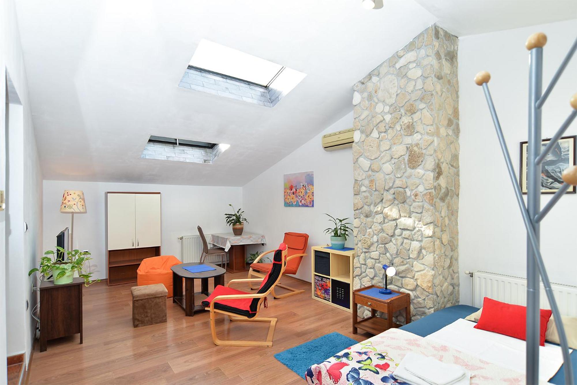 Apartment Puzar 295 view 2