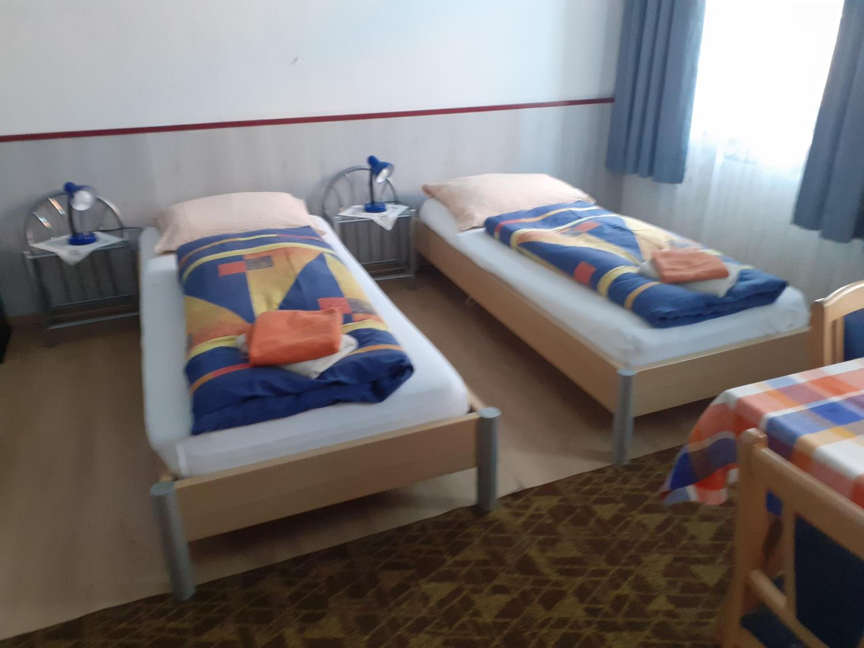 HappyHostel