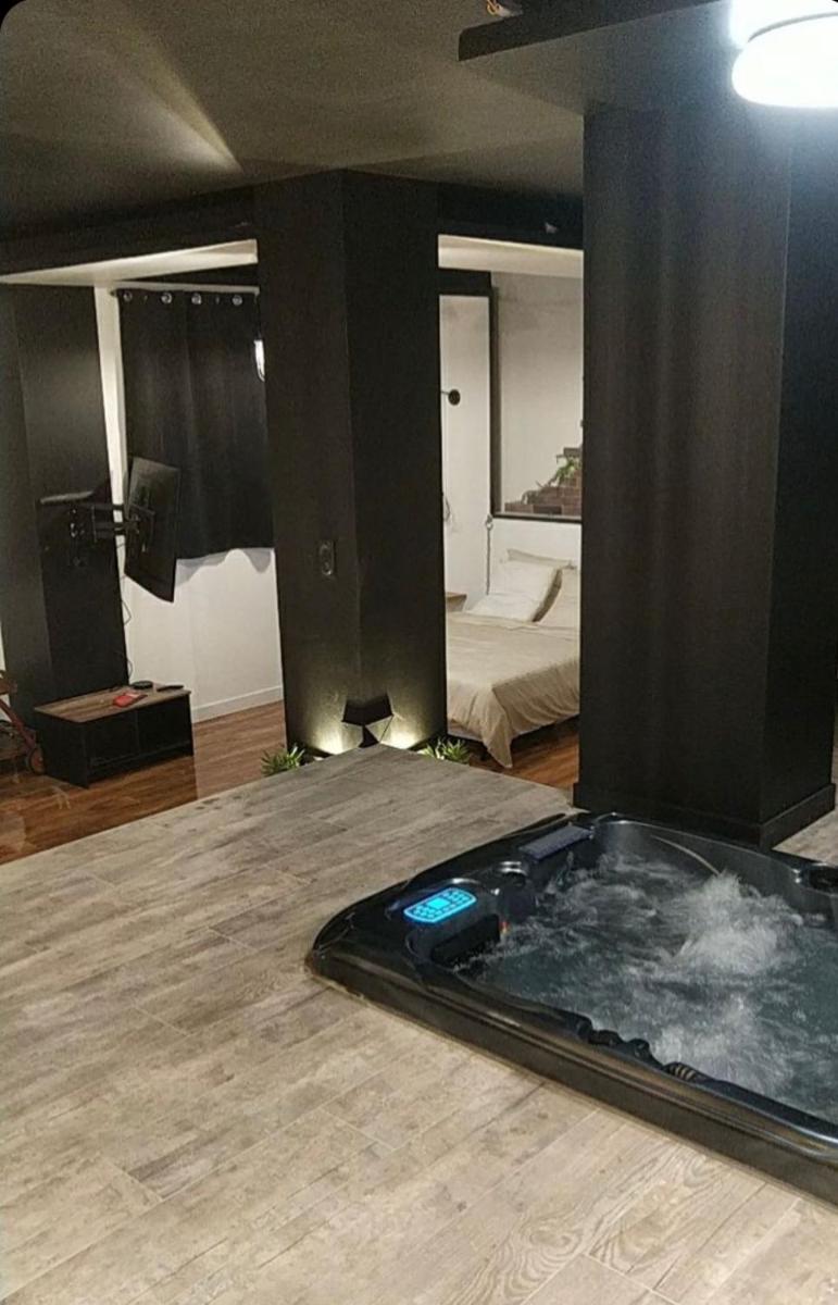 Jacuzzi