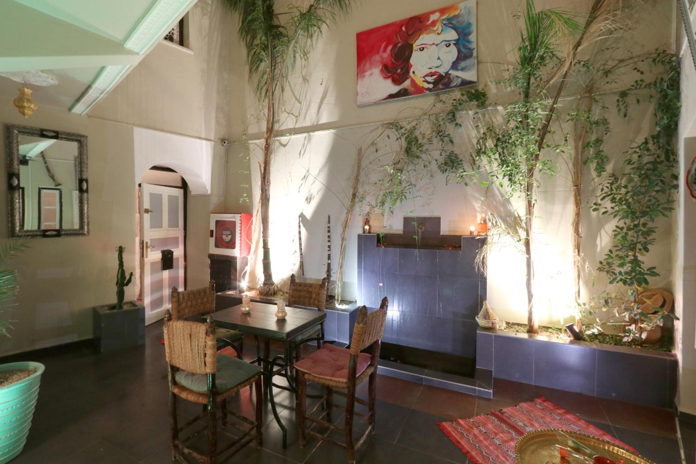 lounge