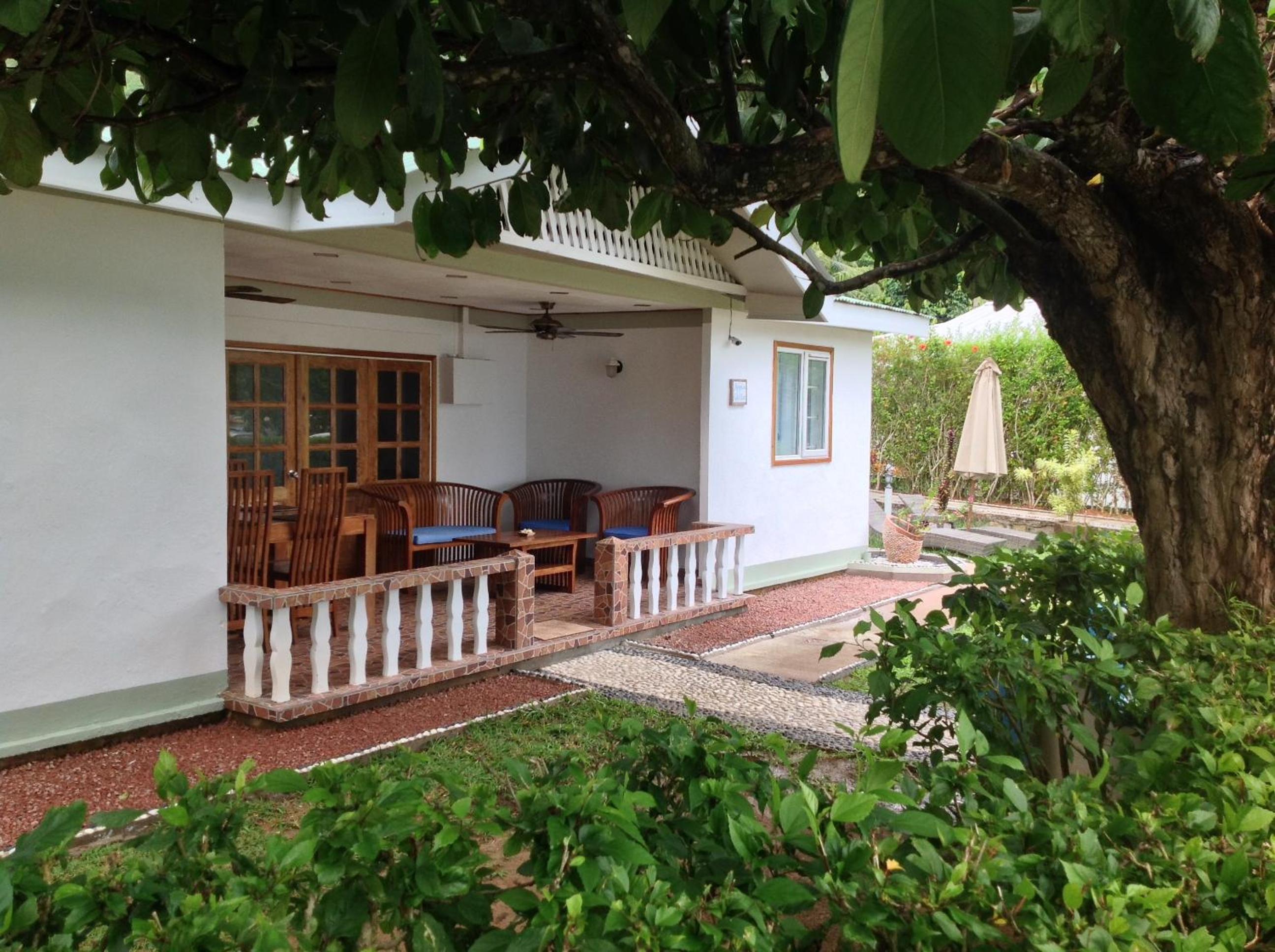 Sea View Lodge