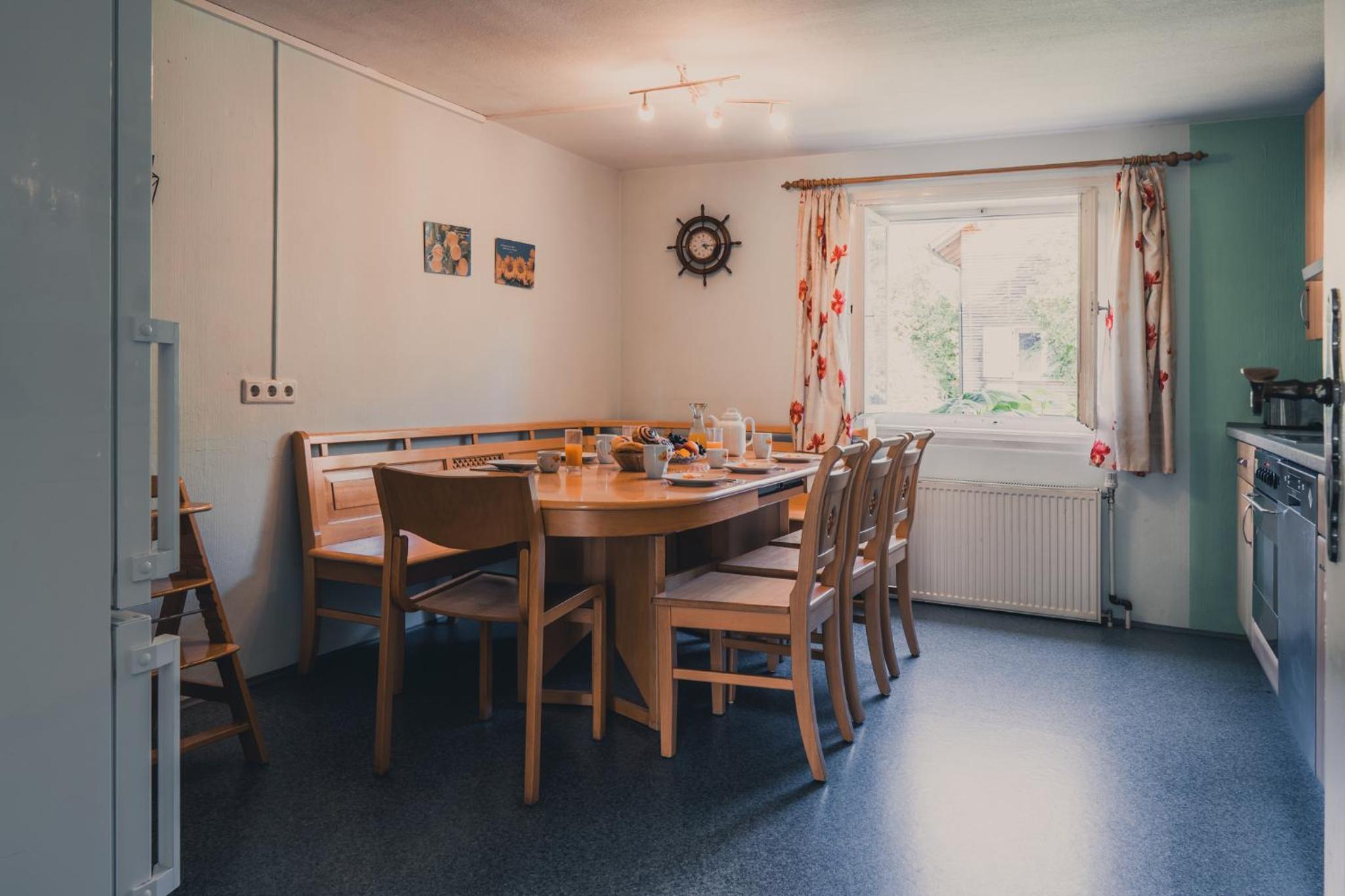 Helene Hohenems, 4-12 P, Haus, 4 Schlafzimmer, Küche, Parkplatz, Garten, Wifi