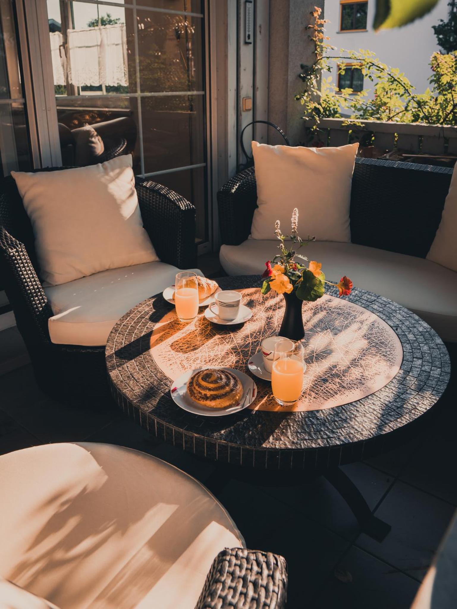Gardenia-Altach, 2-4 P, Küche, Garten, Terrasse, Parkplatz, Wifi, Ski Stellplatz