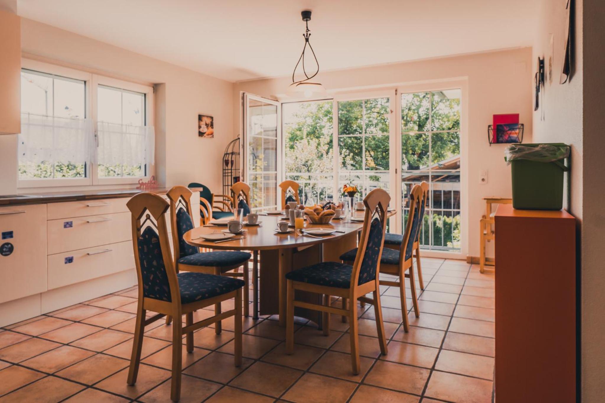 Coraline -Koblach, 6-10 P, 3 Schlafzimmer, Küche, riesige Terrasse, Parkplatz, WiFi, Stellplatz Ski view 5