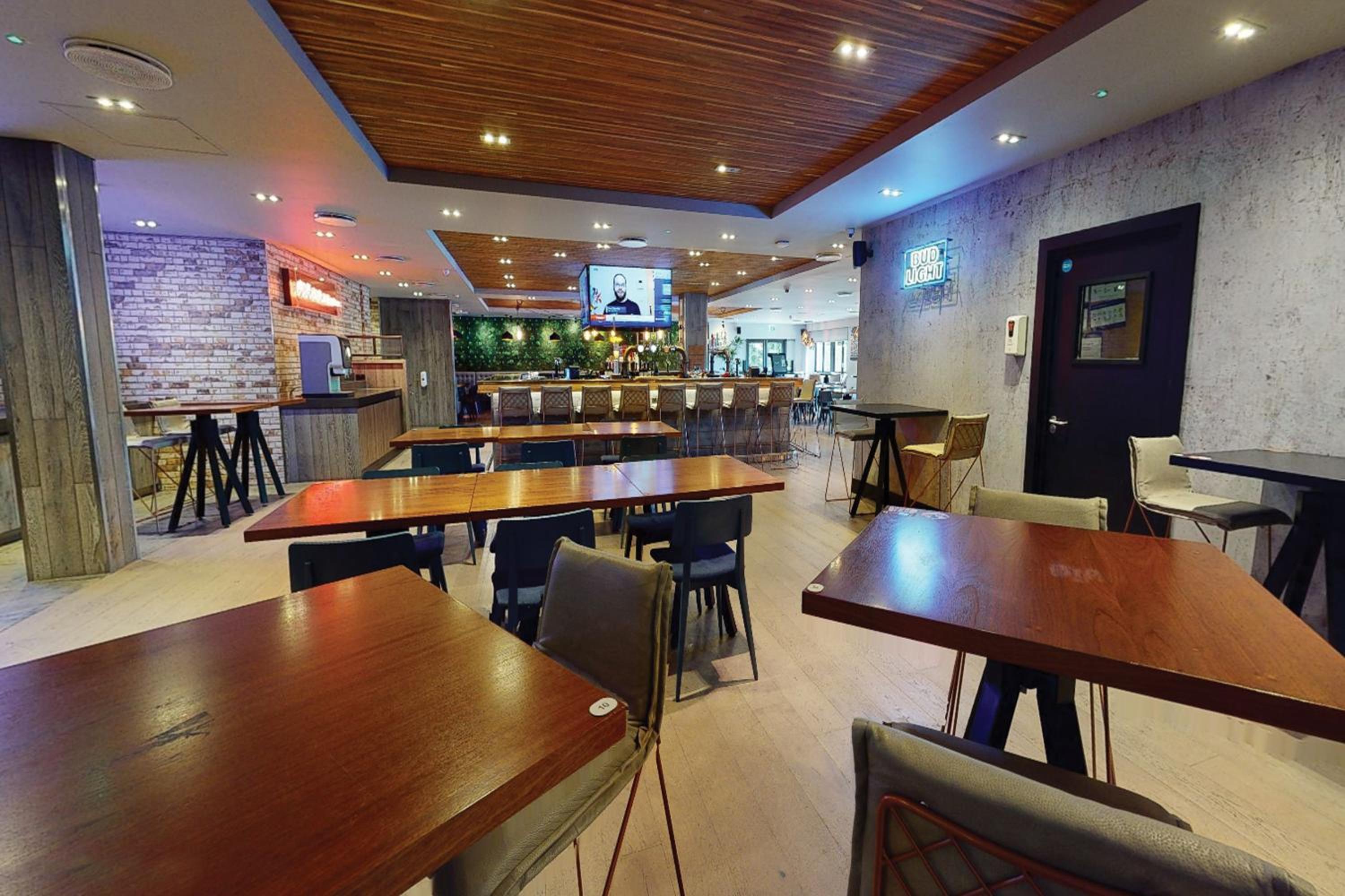 Bury Vacations - Village Hotel Manchester Bury - Property Image 8