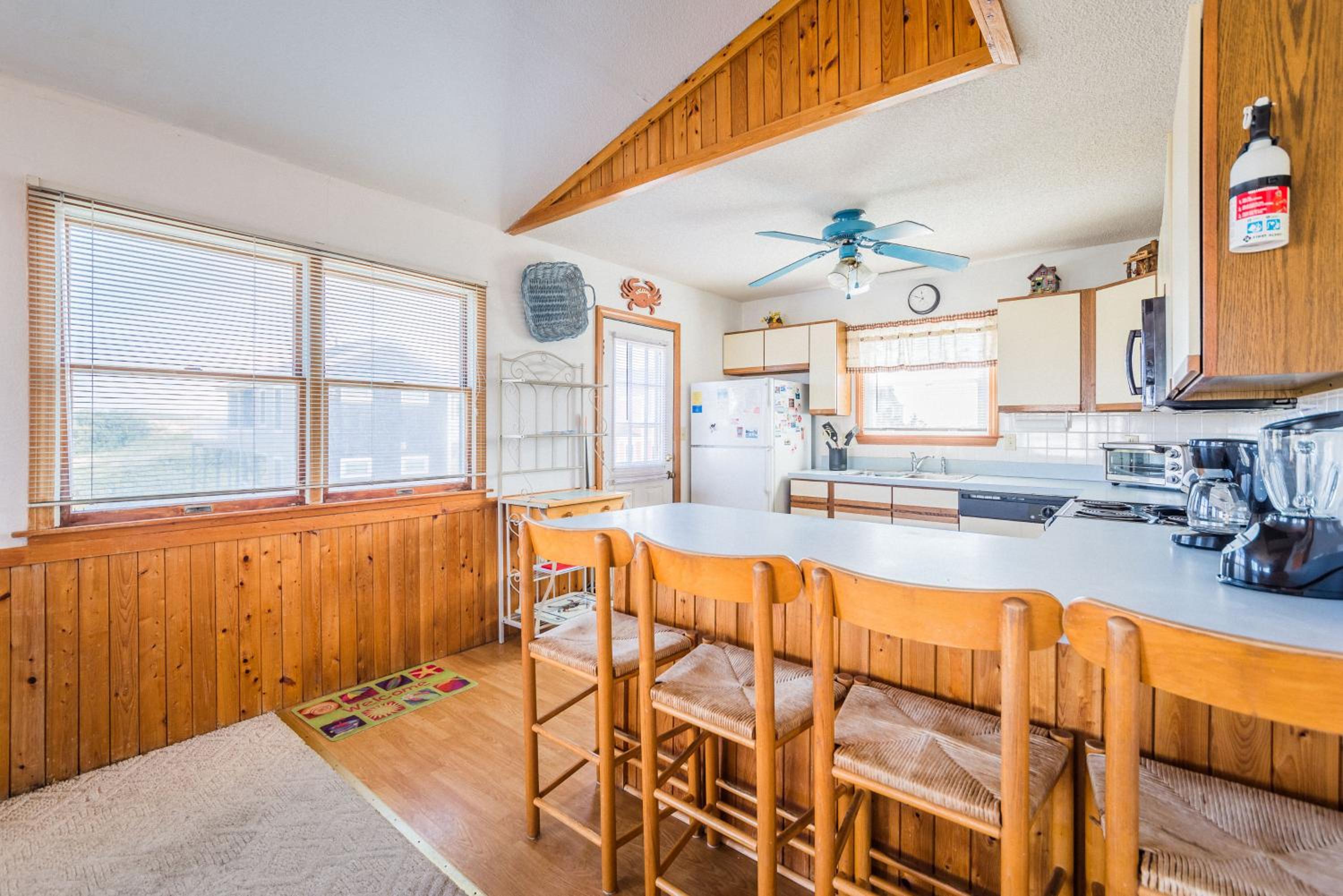 Adam's View - Corolla, Ocean Sands, 15 Yards to Beach, Ocean View, Community Pool, Tennis