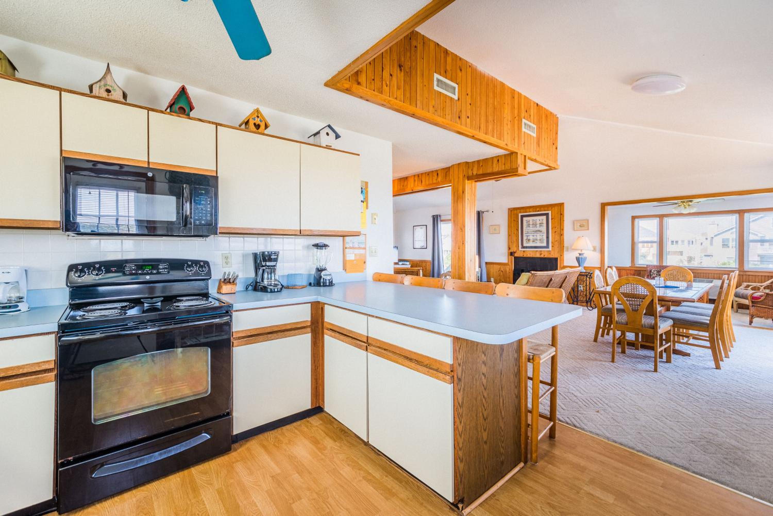 Adam's View - Corolla, Ocean Sands, 15 Yards to Beach, Ocean View, Community Pool, Tennis